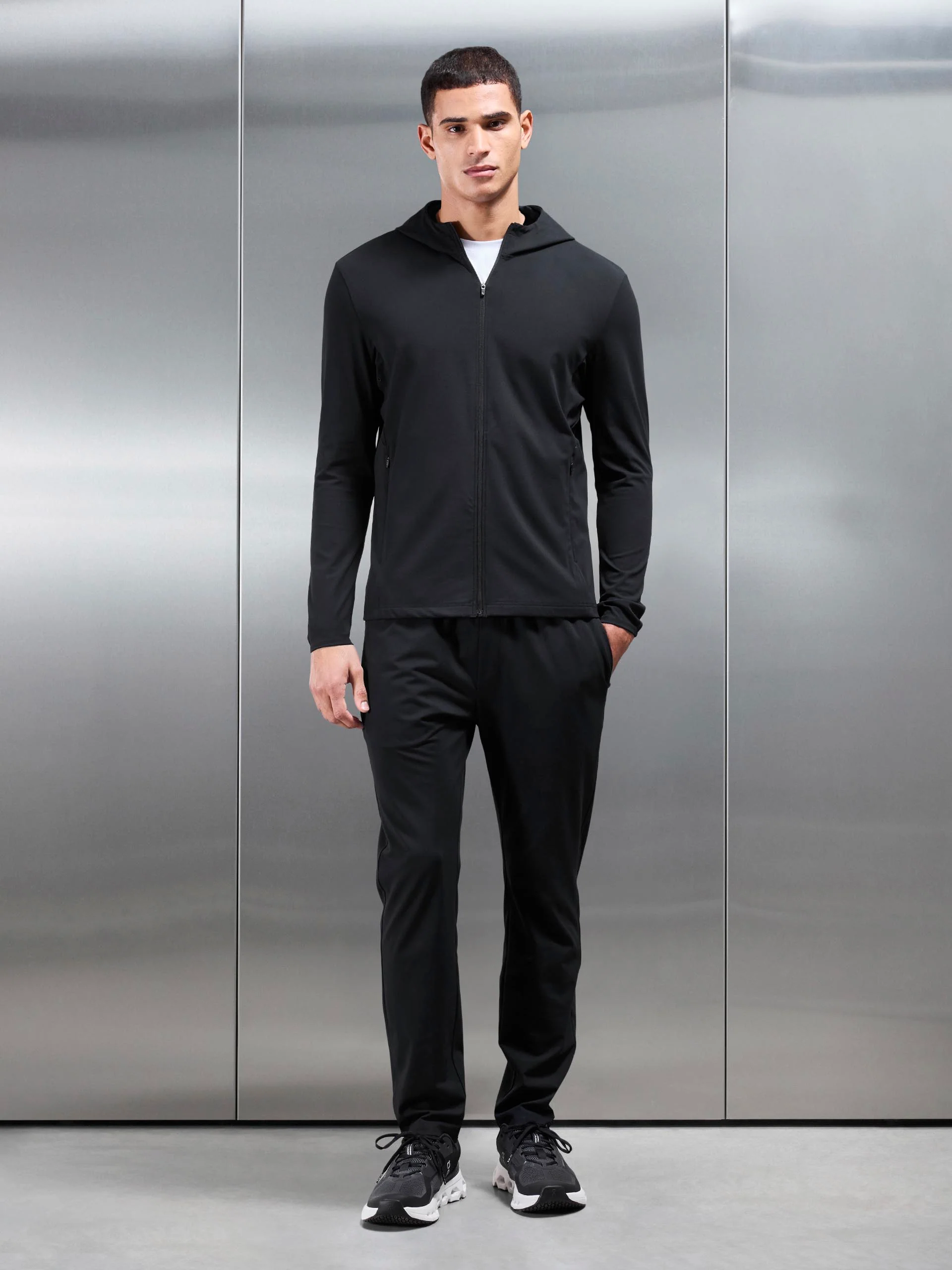 Active Jersey Jogger in Black - Image 4