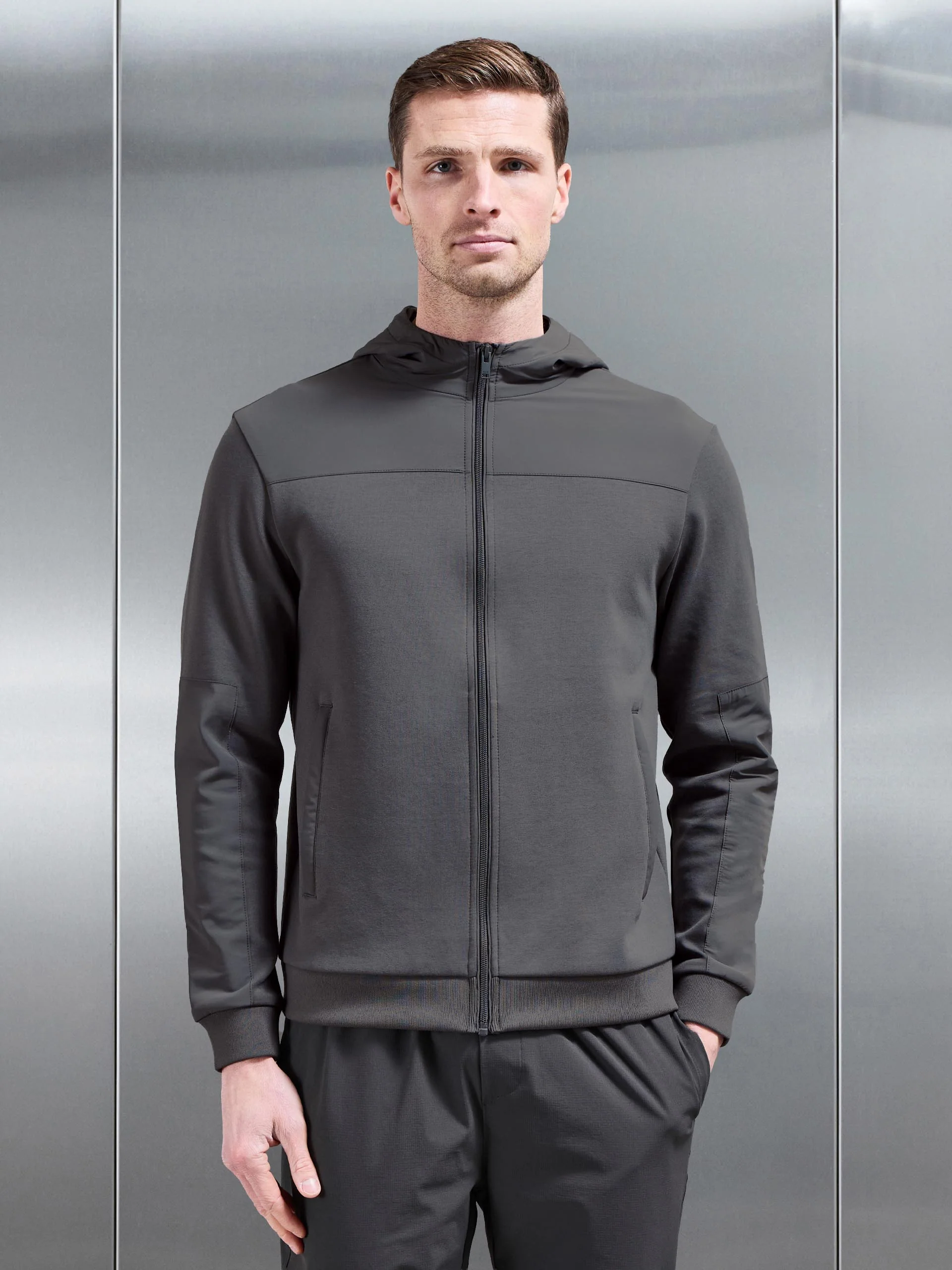 Apex Hybrid Jersey Windbreaker in Grey