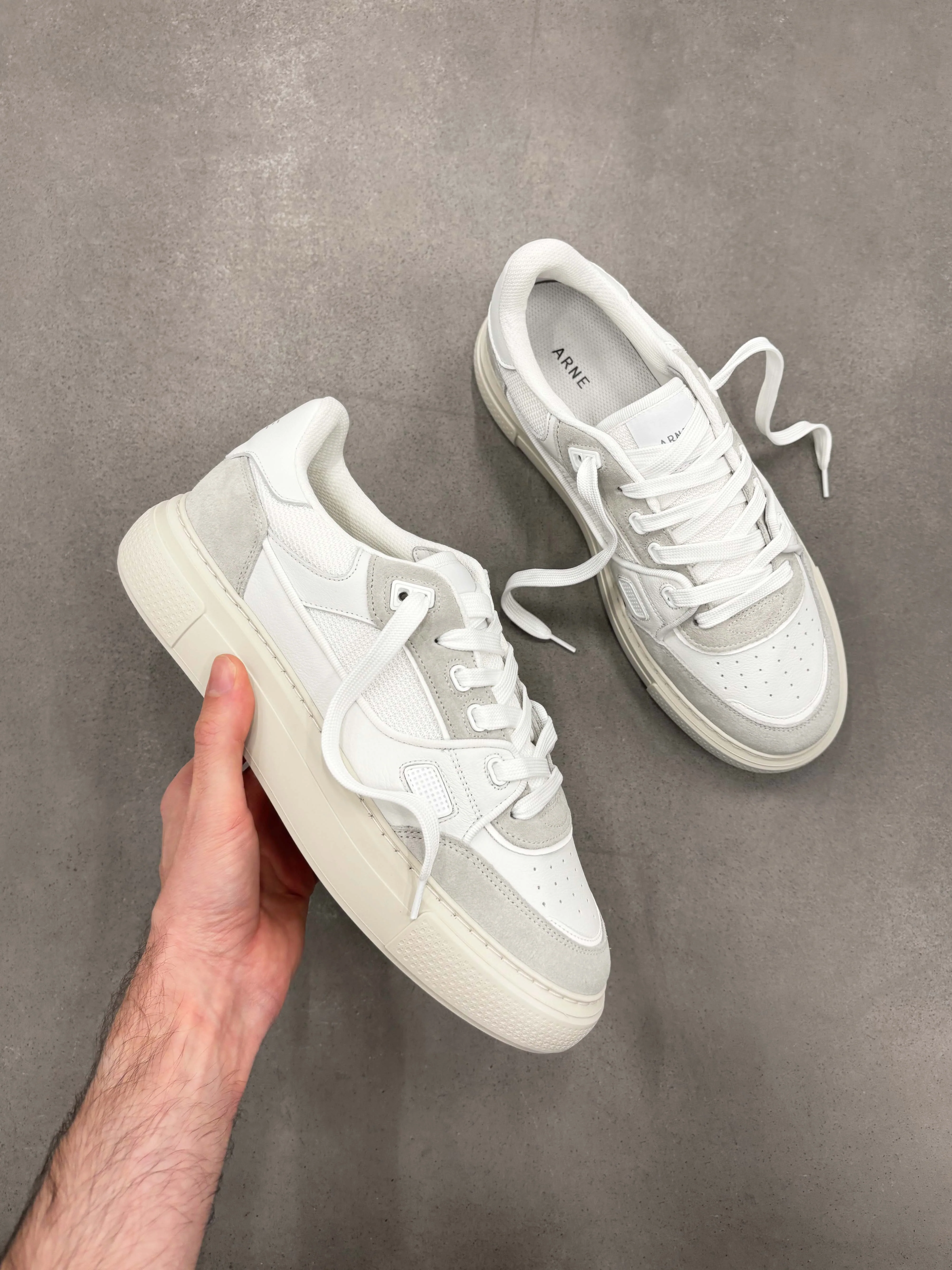 Atlas Trainer in White Beige - Image 6