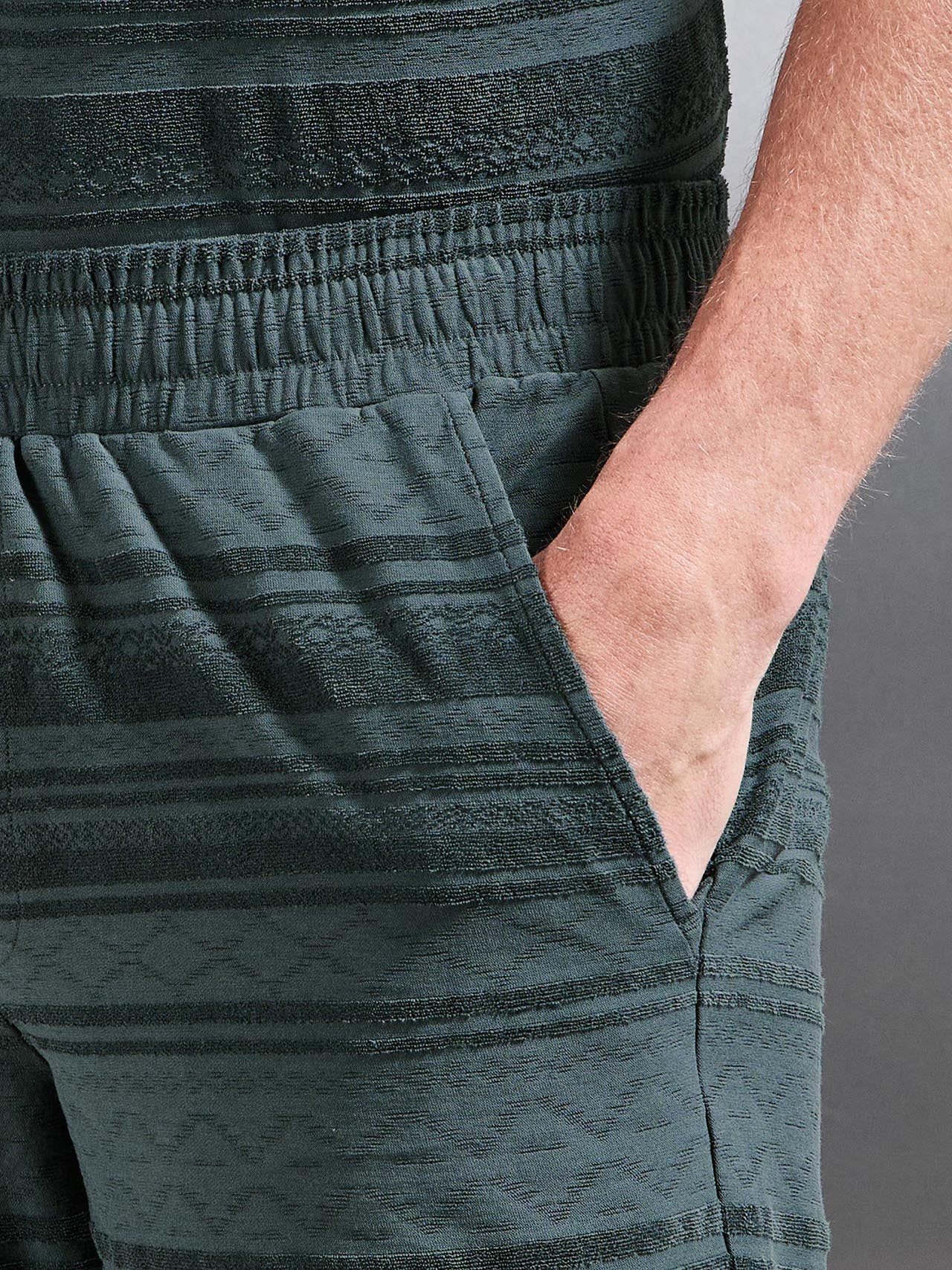 Aztec 2.0 Short in Rich Green - Image 4