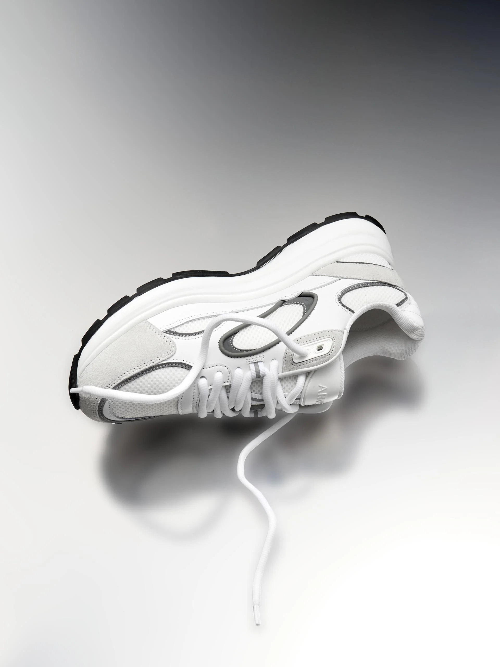 Circuit Trainer in White - Image 2