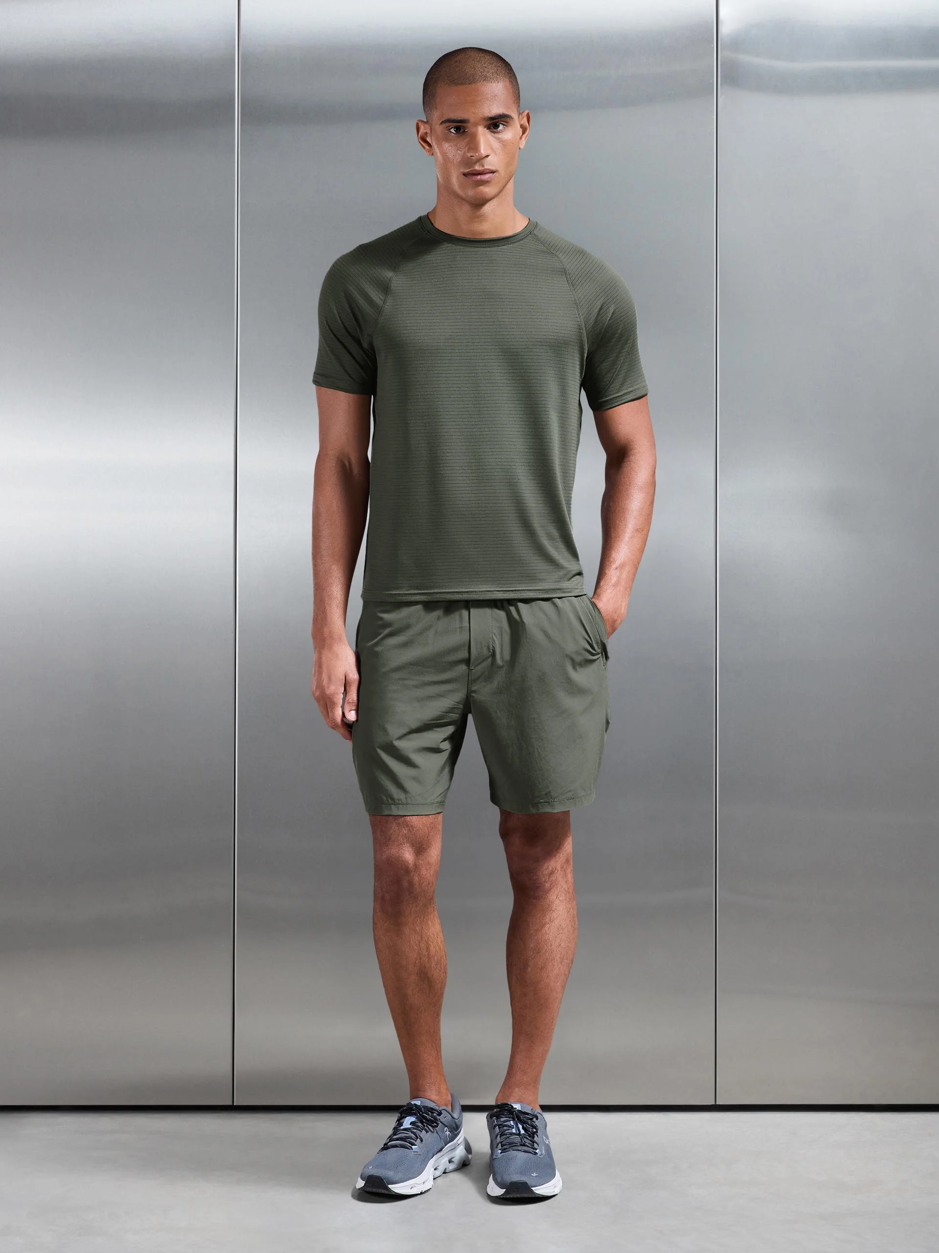 Condition Short in Olive - Image 4