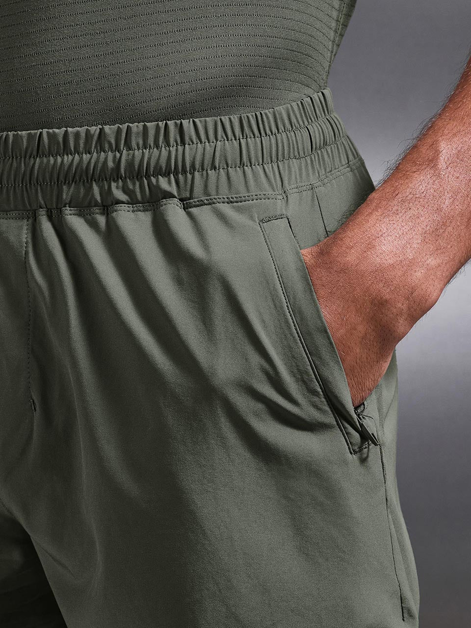 Condition Short in Olive - Image 7