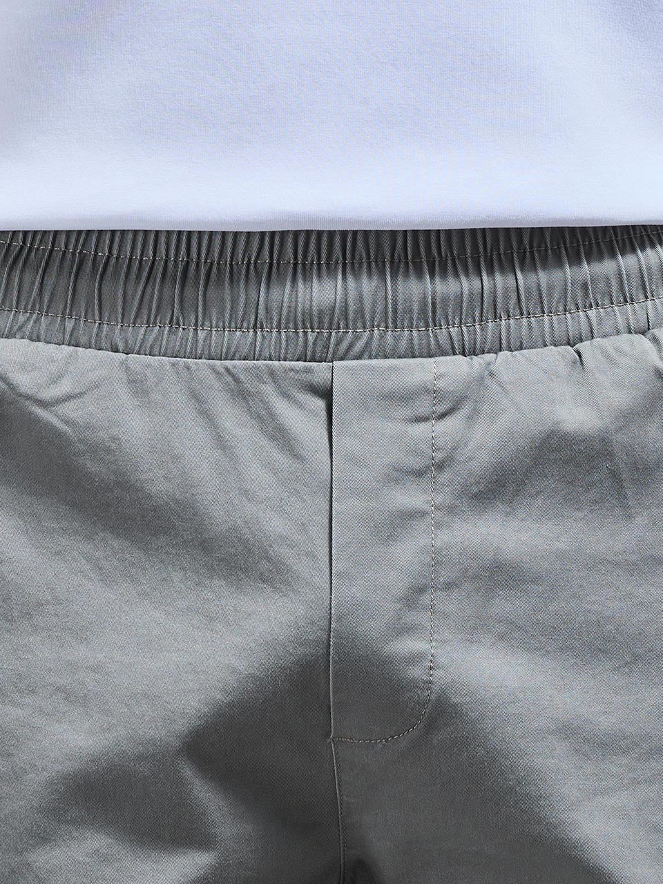 Cotton Drawstring Cargo Short in Olive - Image 4
