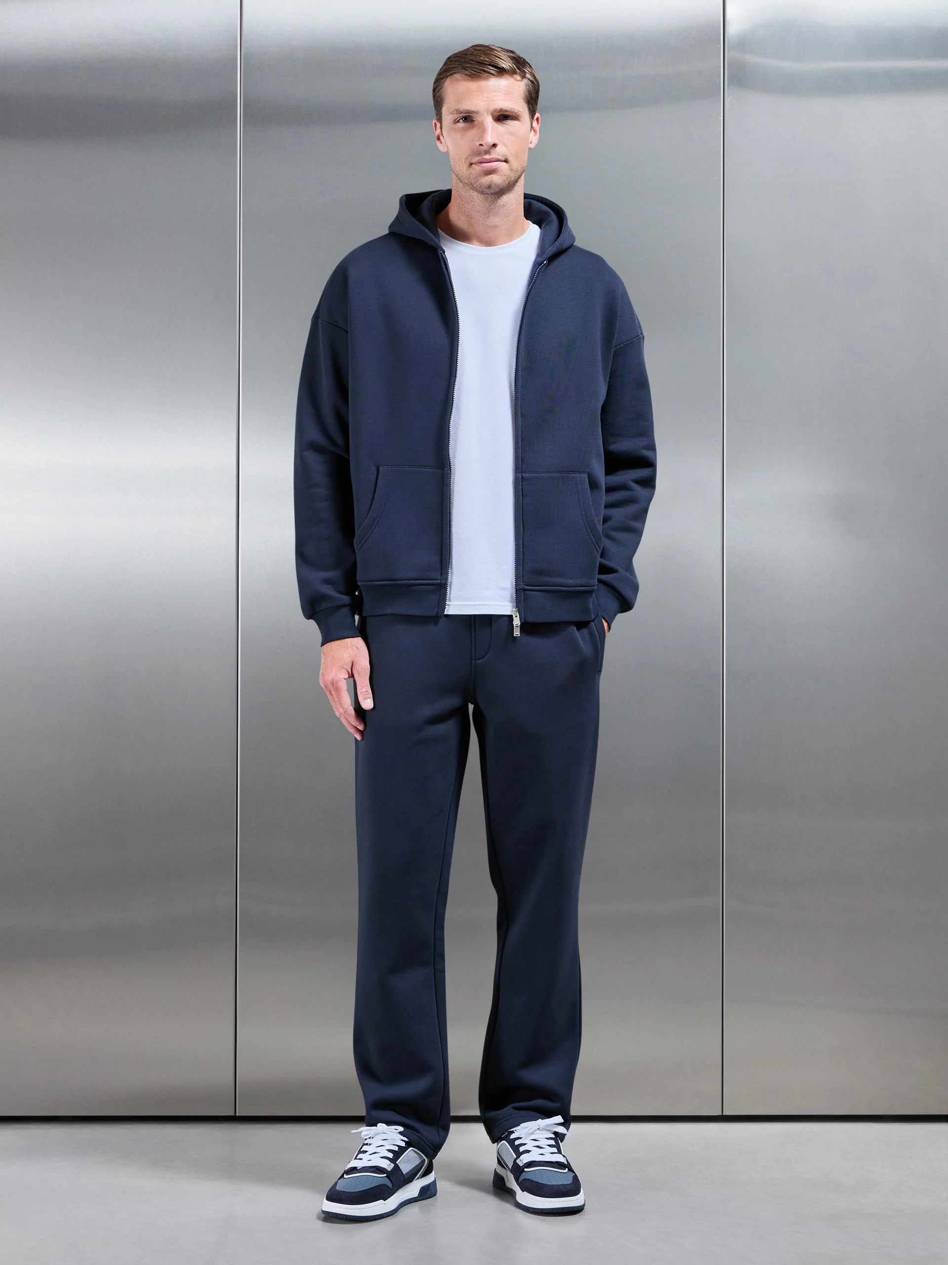 Essential Straight Leg Jogger in Navy - Image 2