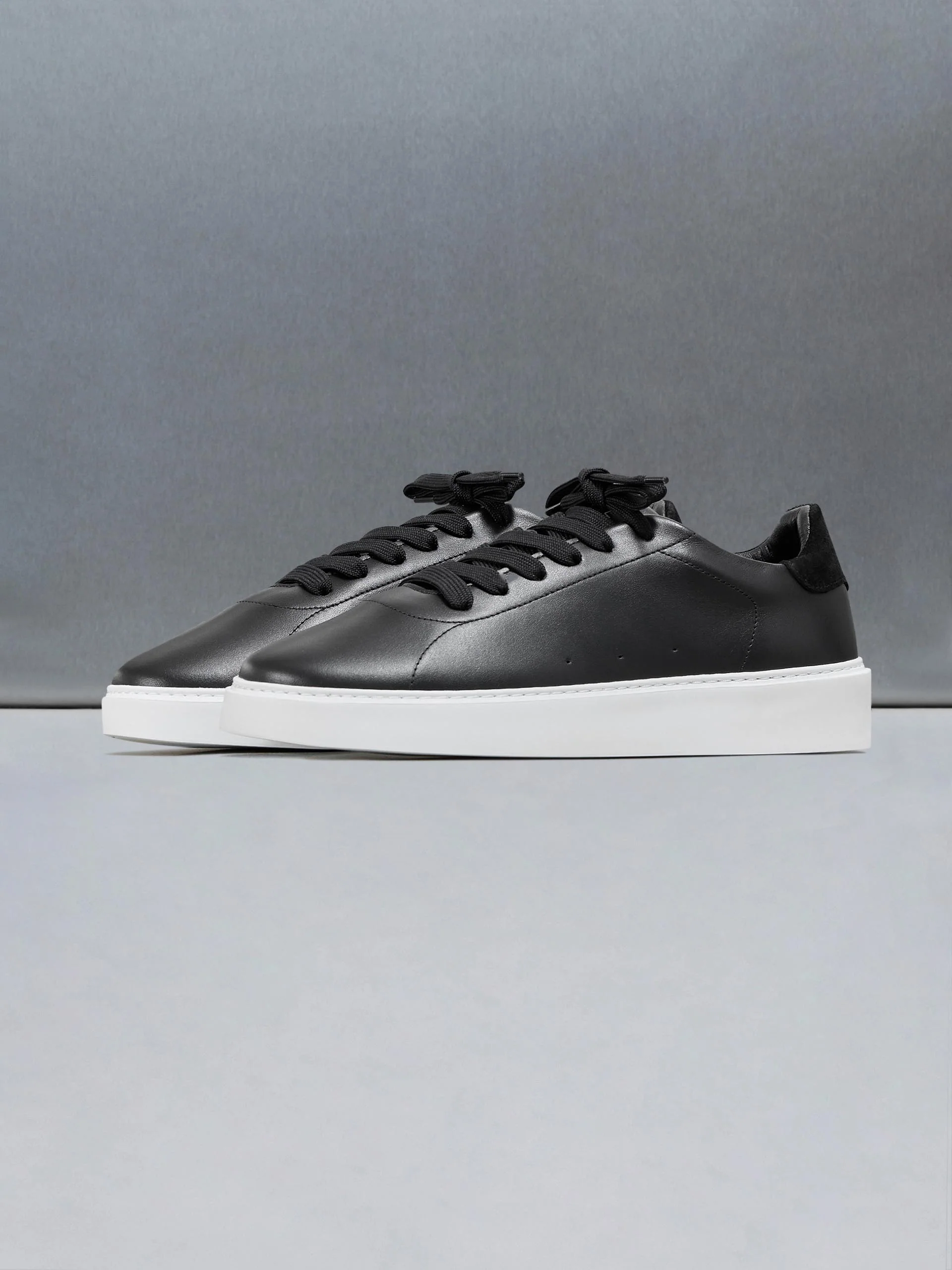 Everyday Leather Trainer in Black - Image 3