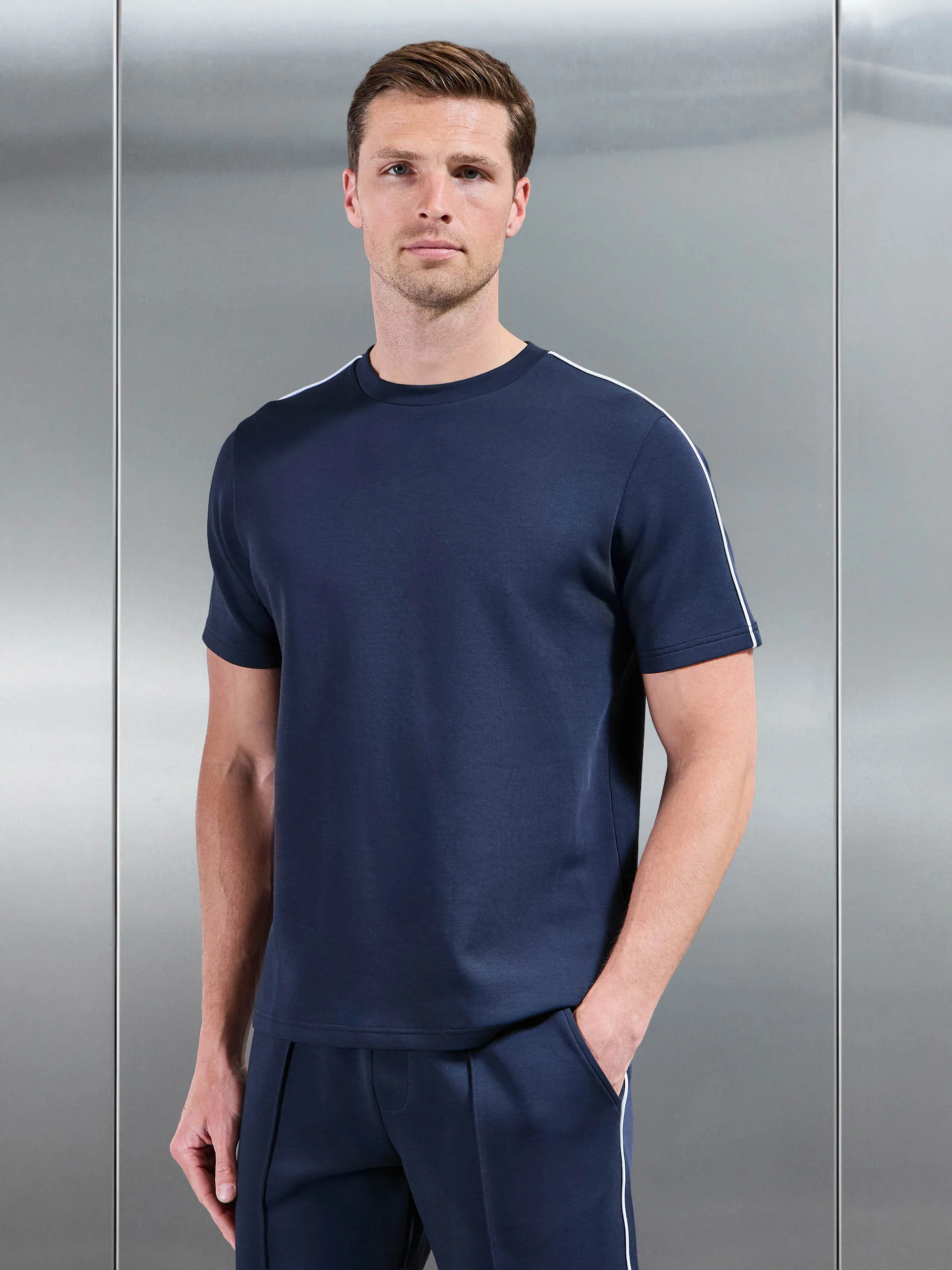 Everyday Luxe Piping T-Shirt in Navy