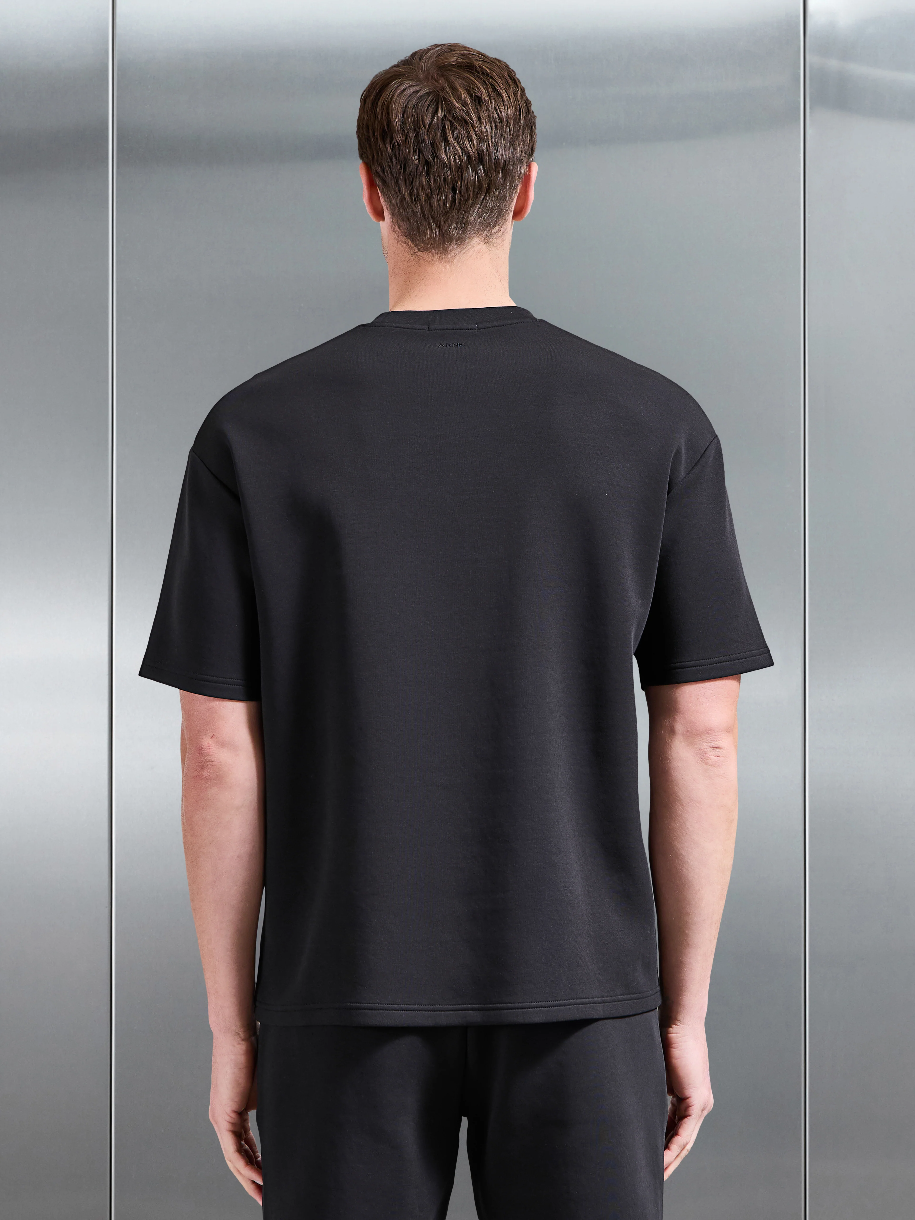 Everyday Luxe Relaxed T-Shirt in Black - Image 4