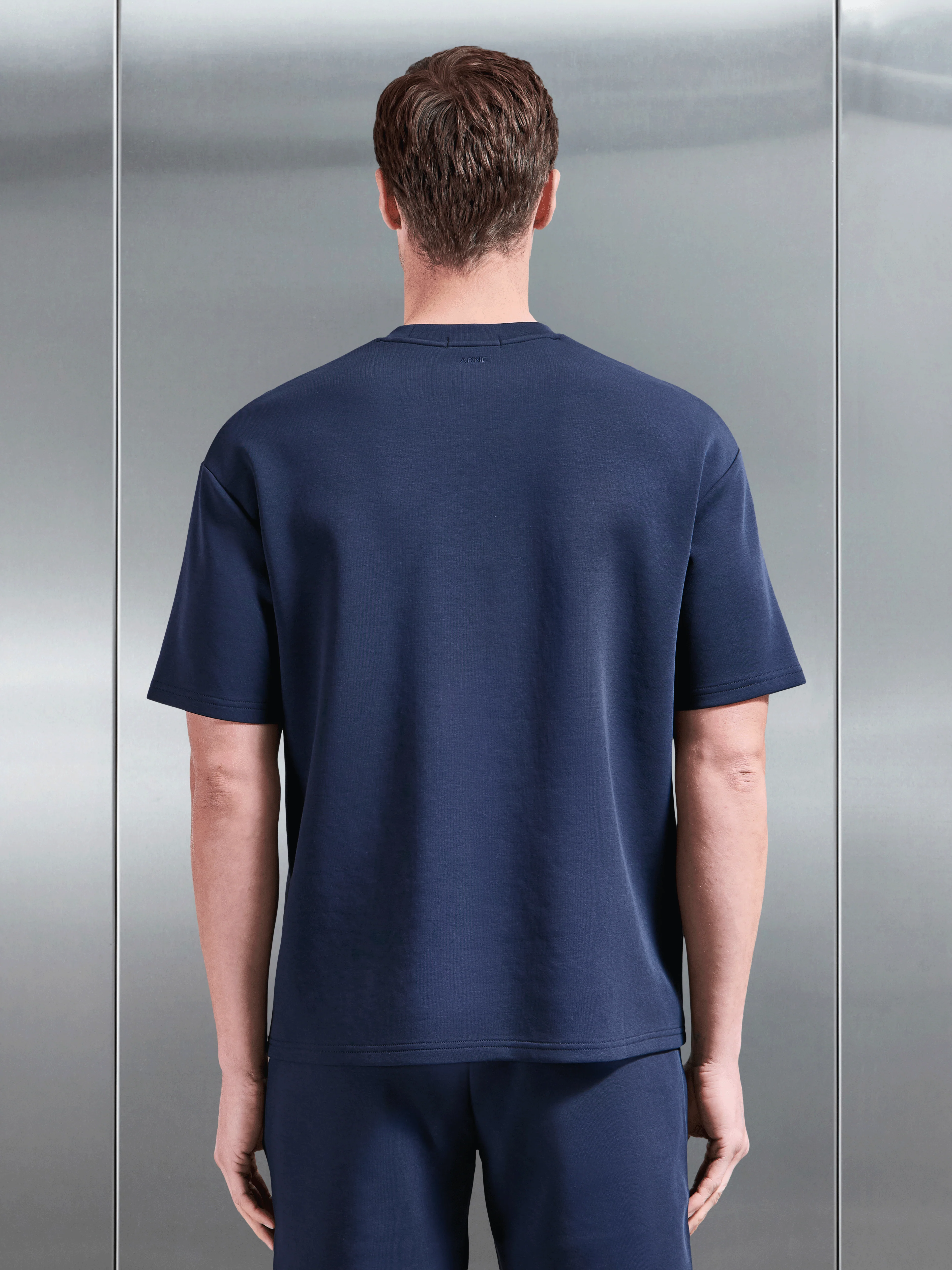 Everyday Luxe Relaxed T-Shirt in Navy - Image 3