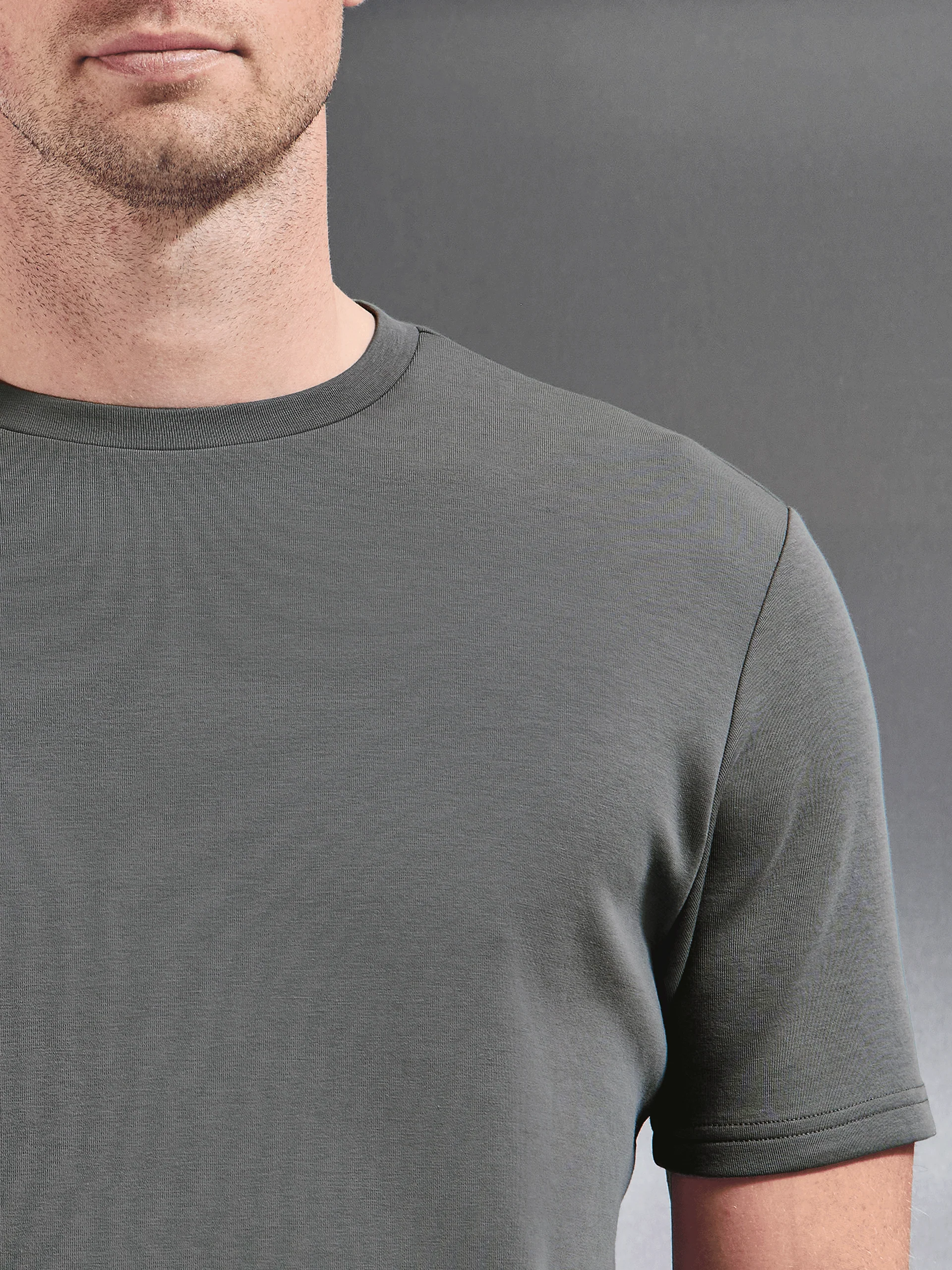Everyday Luxe T-Shirt in Grey - Image 3