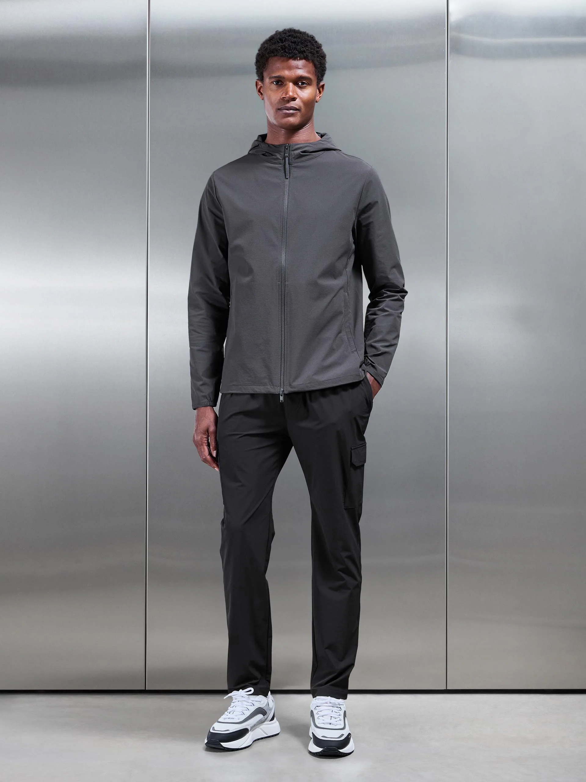 Flat Pocket Cargo Pant in Black - Image 2
