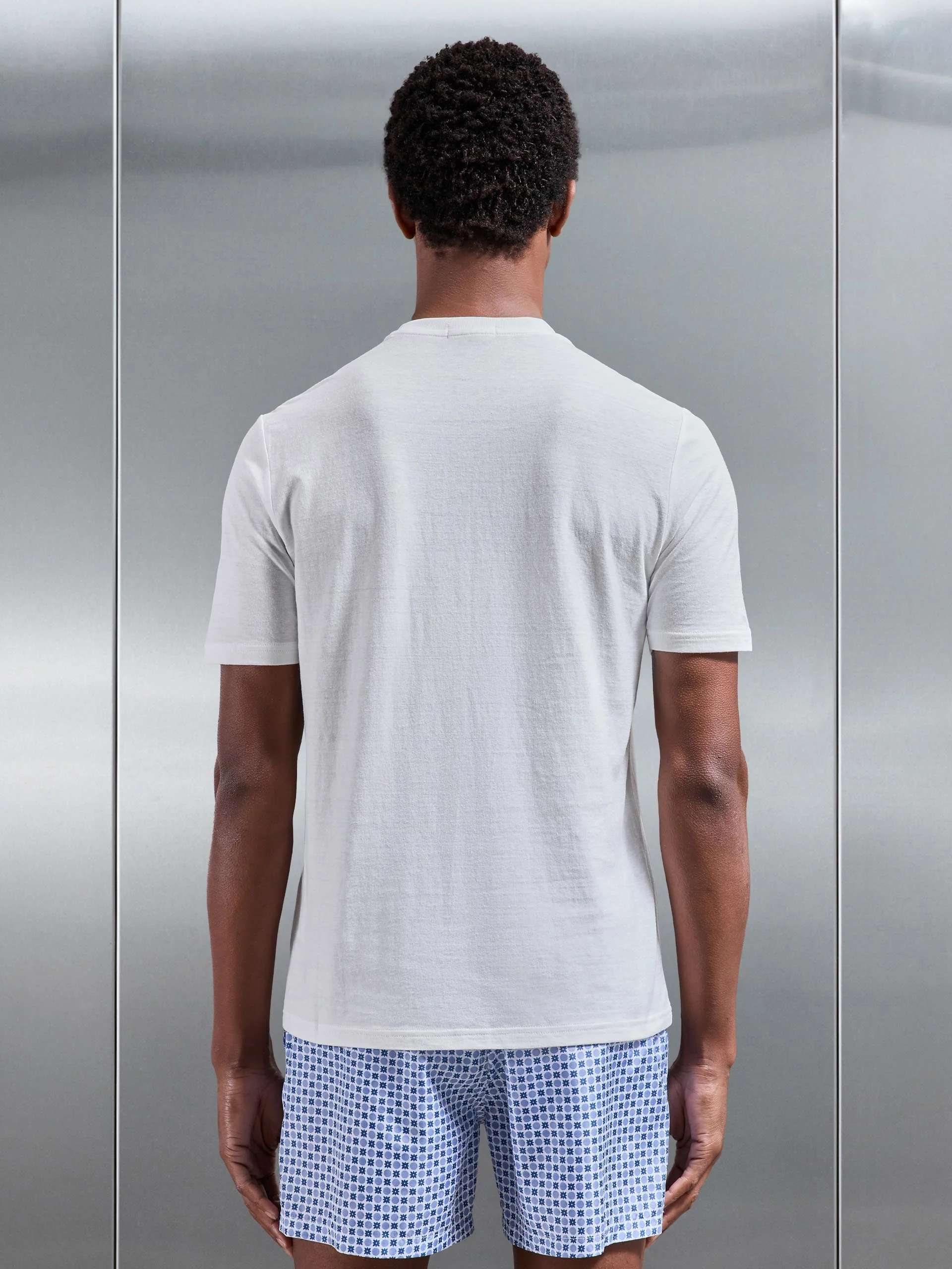 Linen Blend T-Shirt in White - Image 4