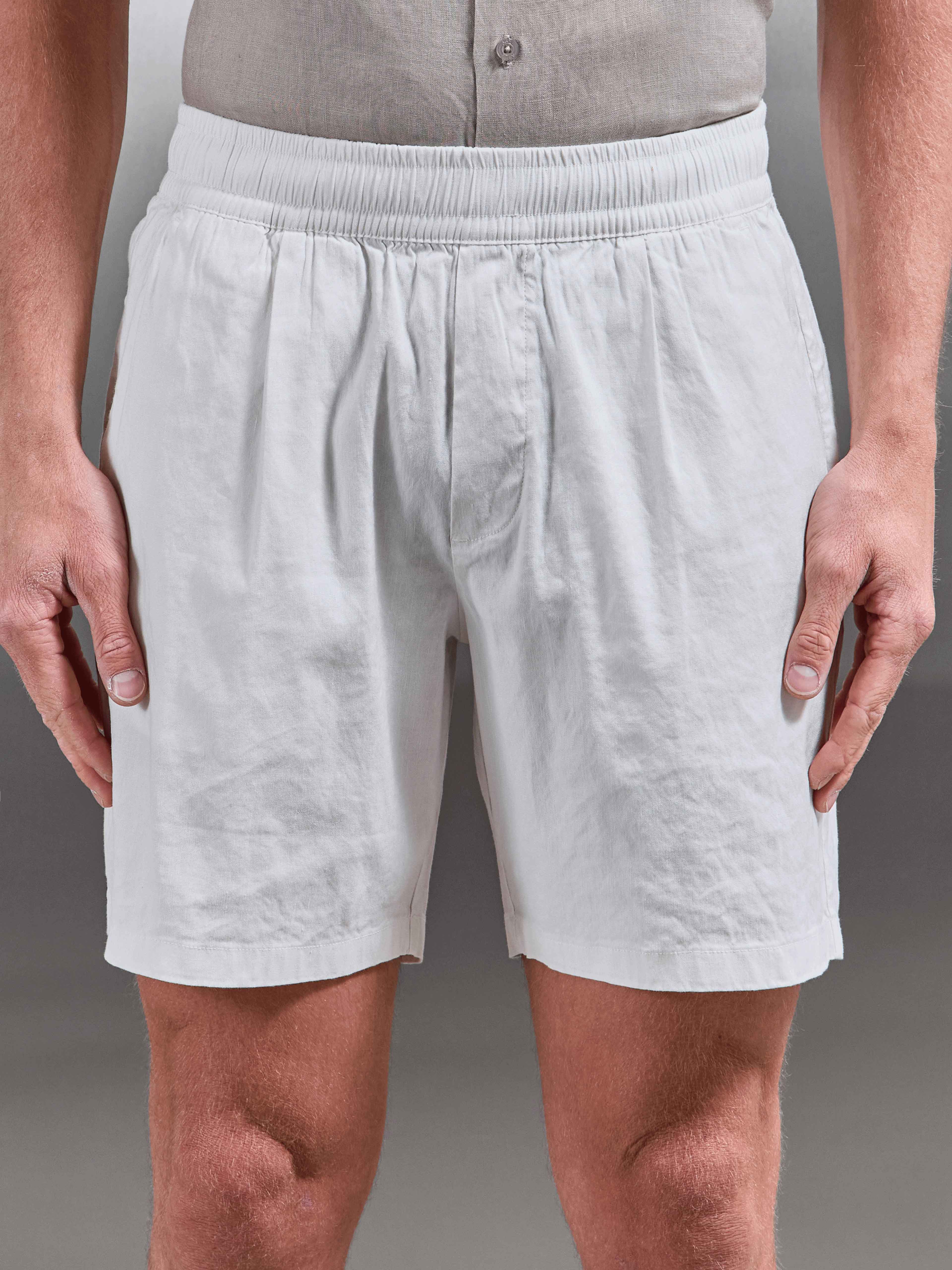 Linen Drawstring Short in Off White - Image 4