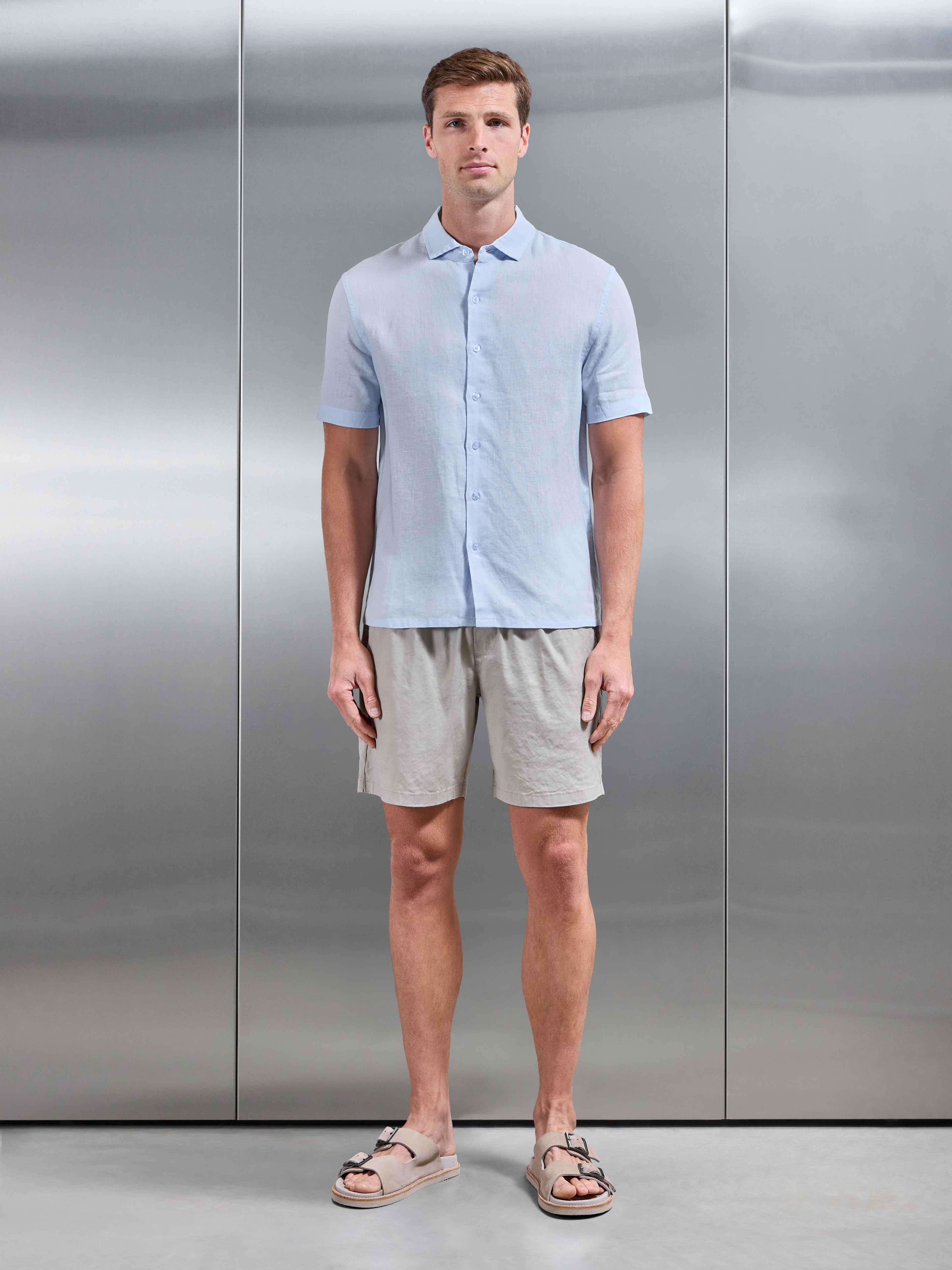 Linen Short Sleeve Cutaway Collar Shirt in Light Blue - Image 2
