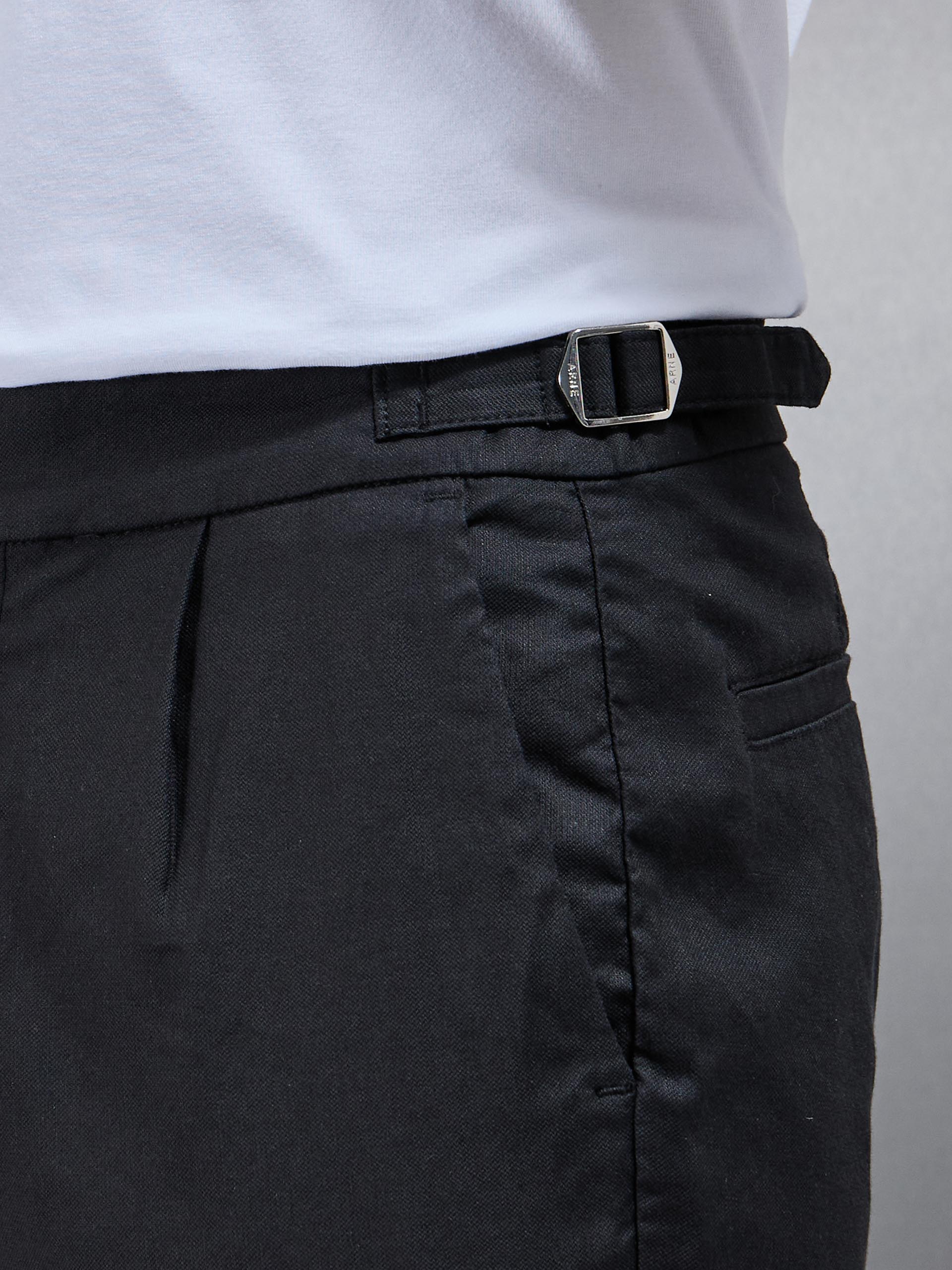 Linen Tailored Trouser in Black - Image 6