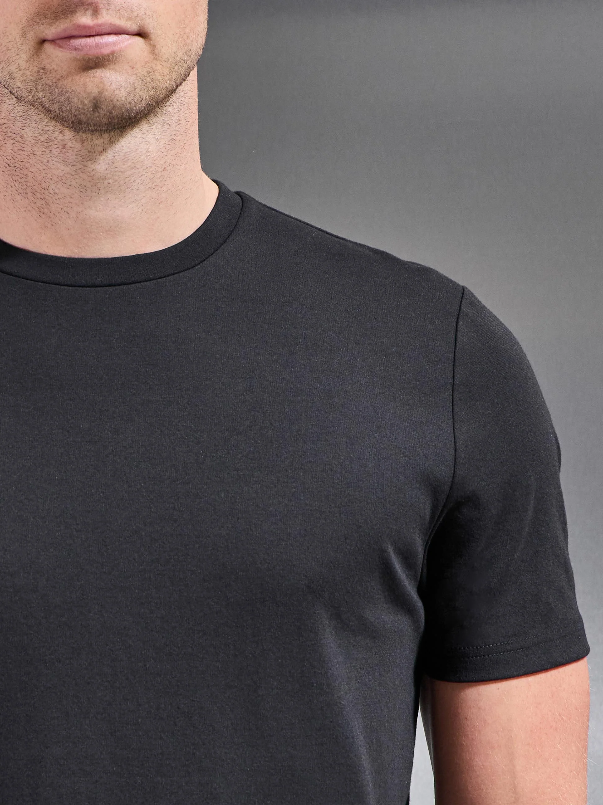 Luxe T-Shirt in Black - Image 4