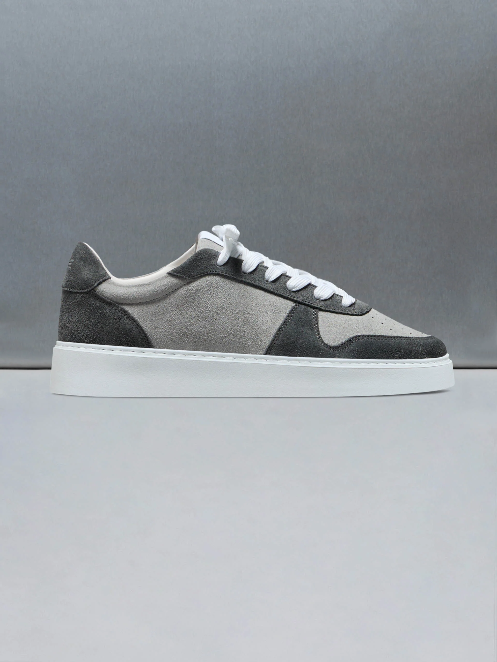 Mid Court Trainer in Grey Suede