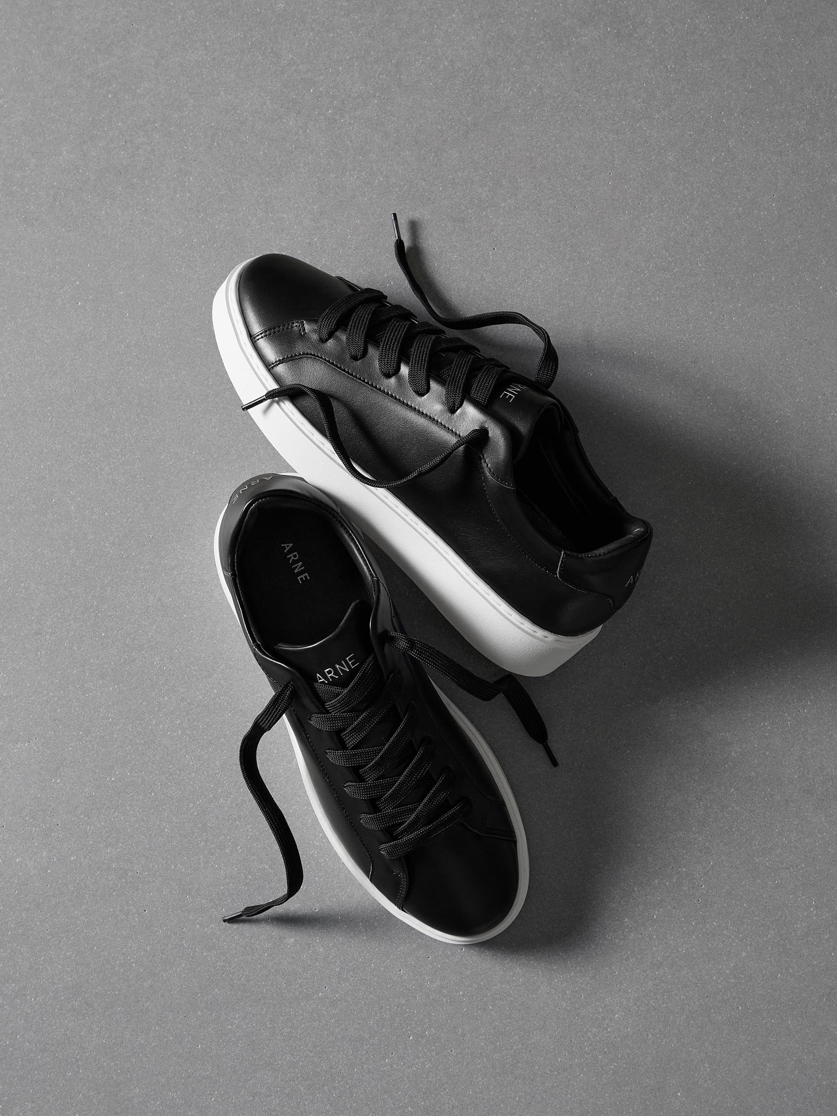Mid Essential Leather Trainer in Black - Image 2