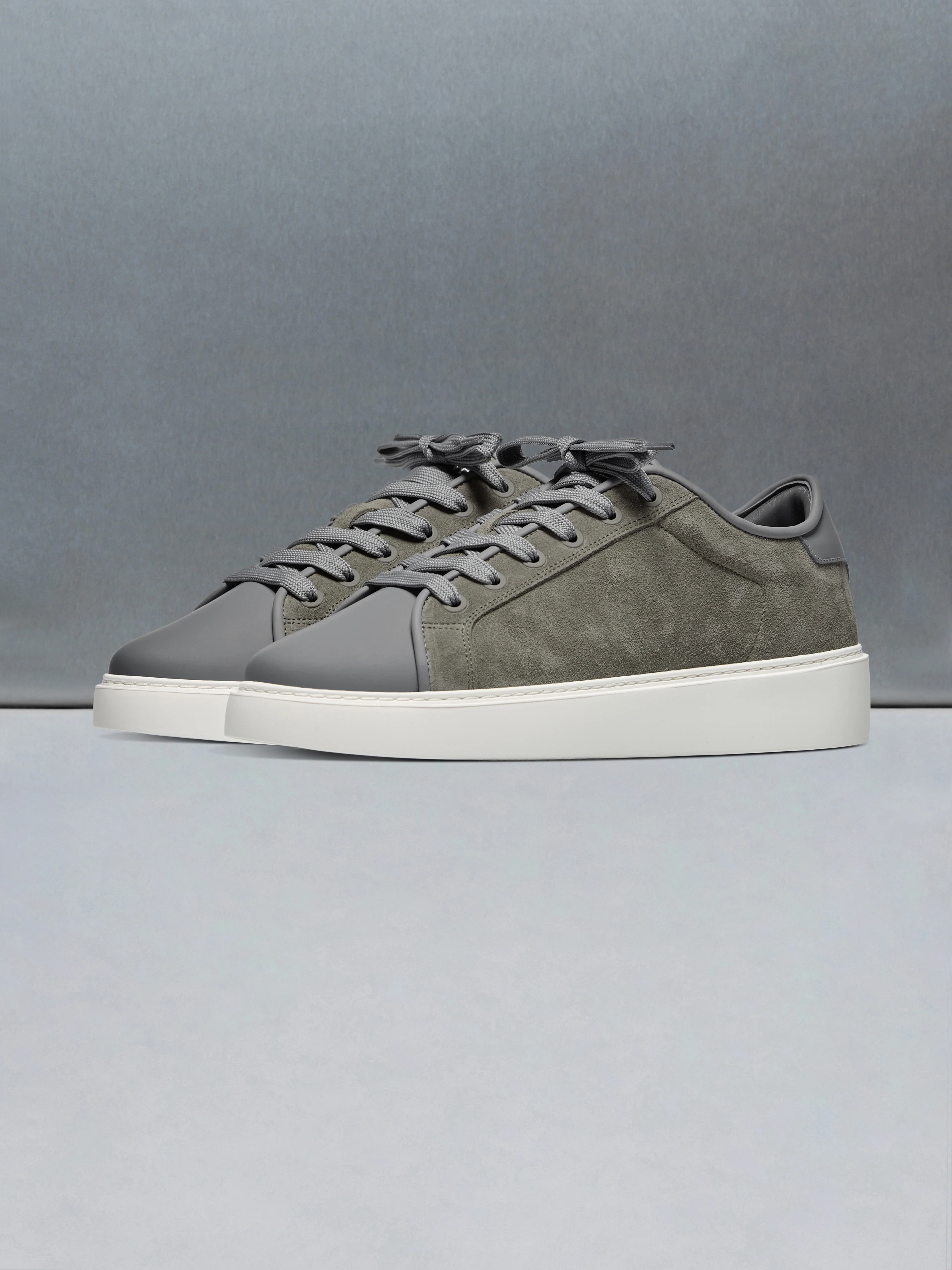 Mid Leather Toe Cap Trainer in Sage Green - Image 2