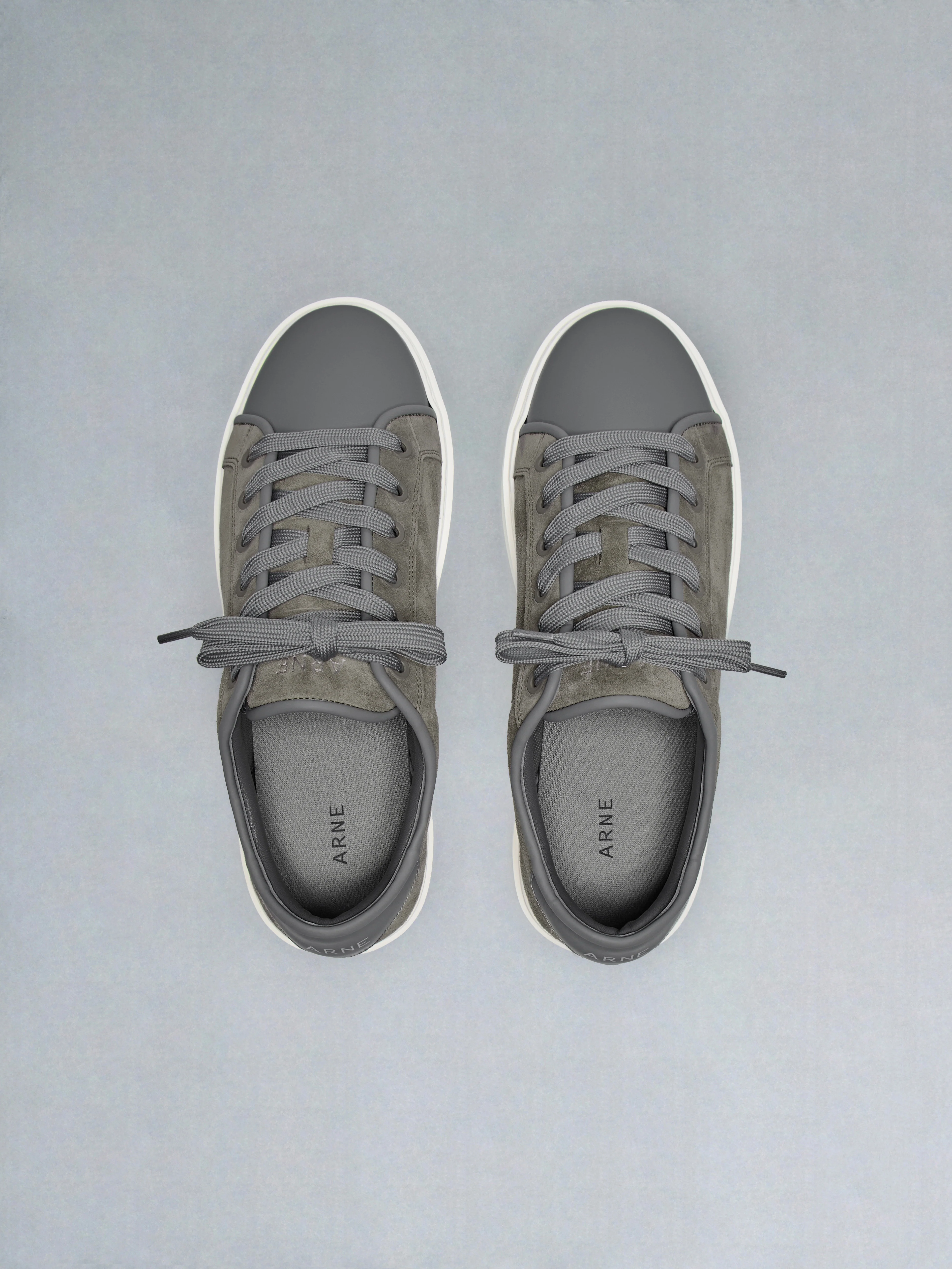 Mid Leather Toe Cap Trainer in Sage Green - Image 4