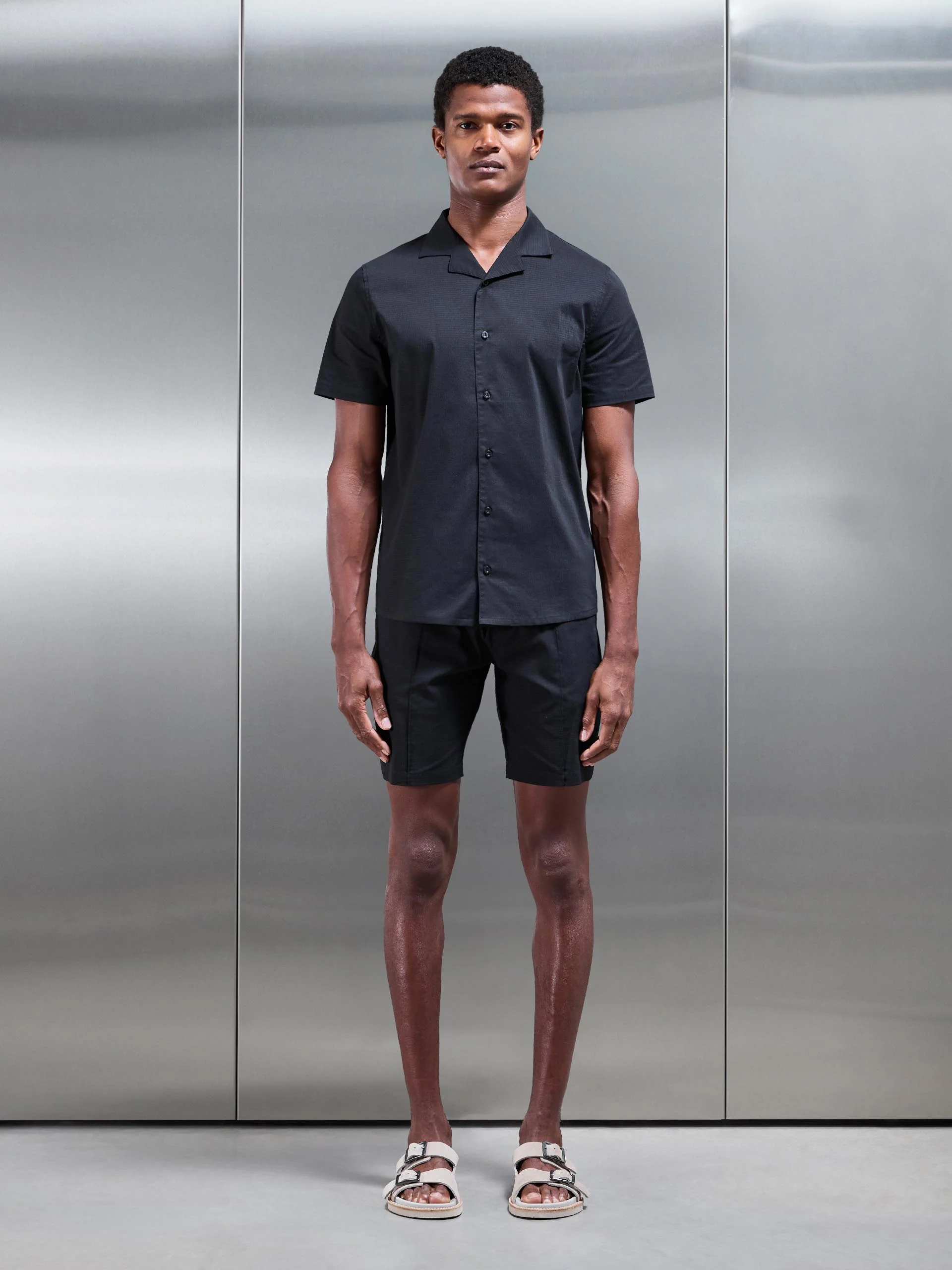Seersucker Short in Black - Image 2