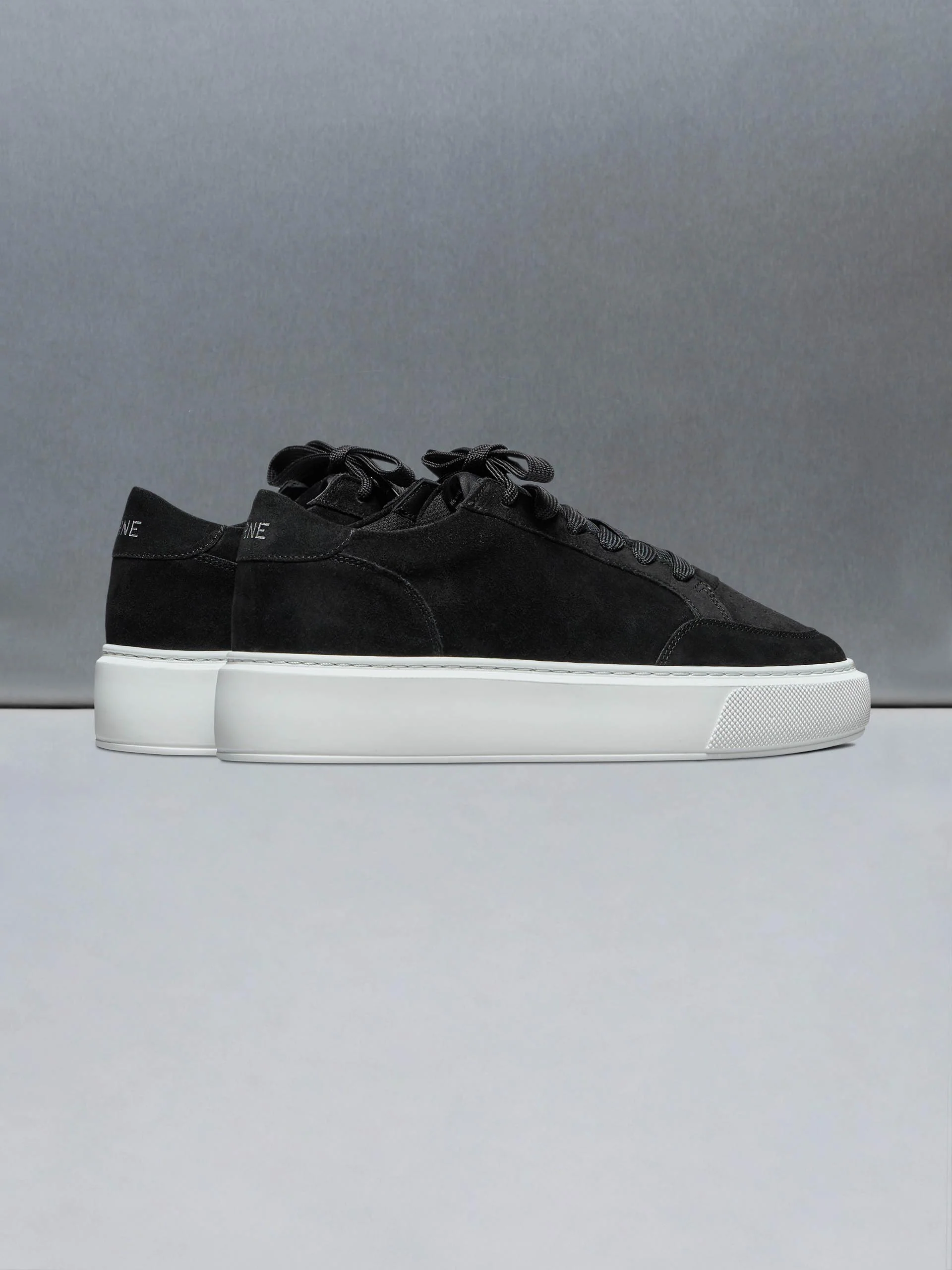 Suede Court 2.0 Trainer in Black - Image 4