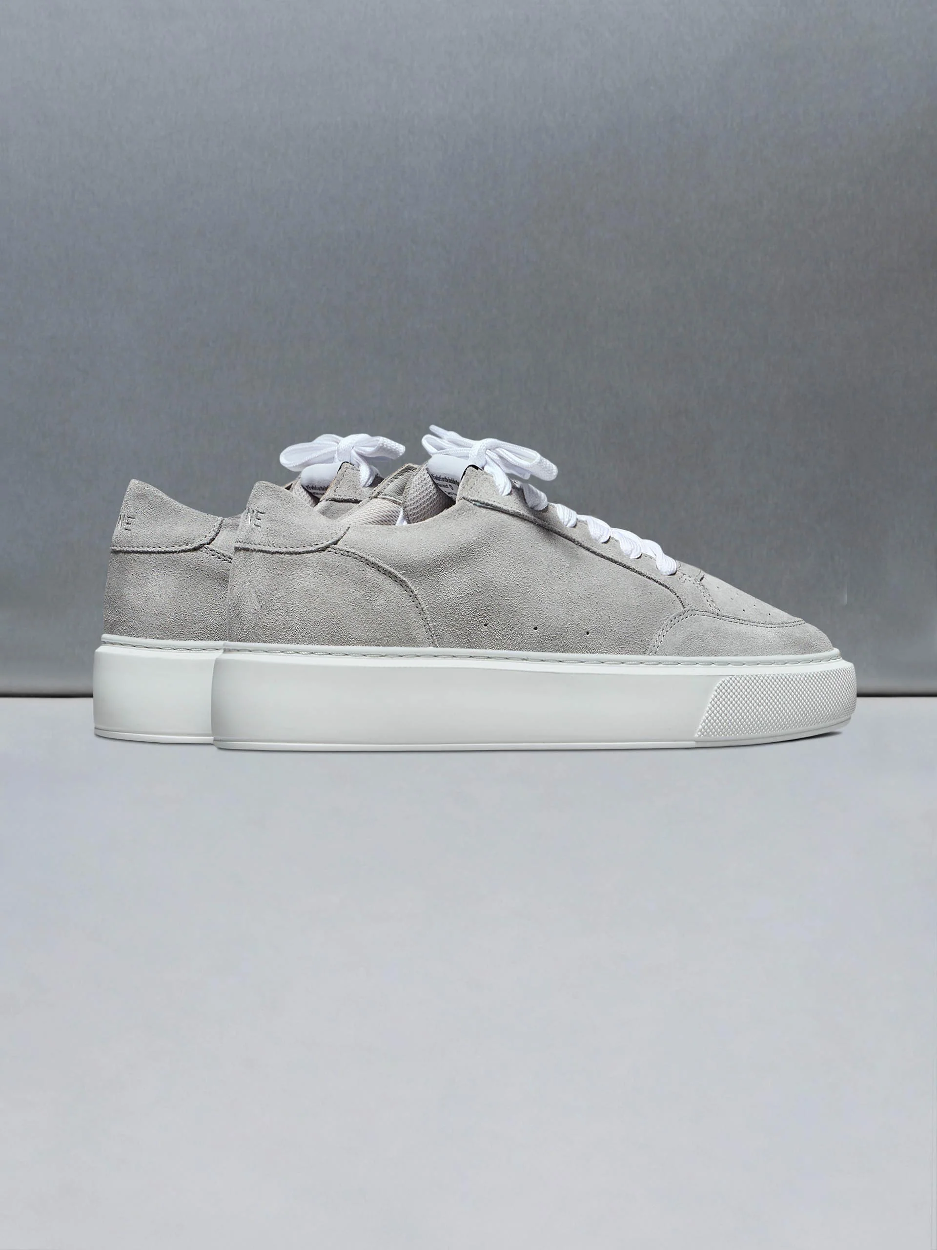 Suede Court 2.0 Trainer in Grey - Image 4