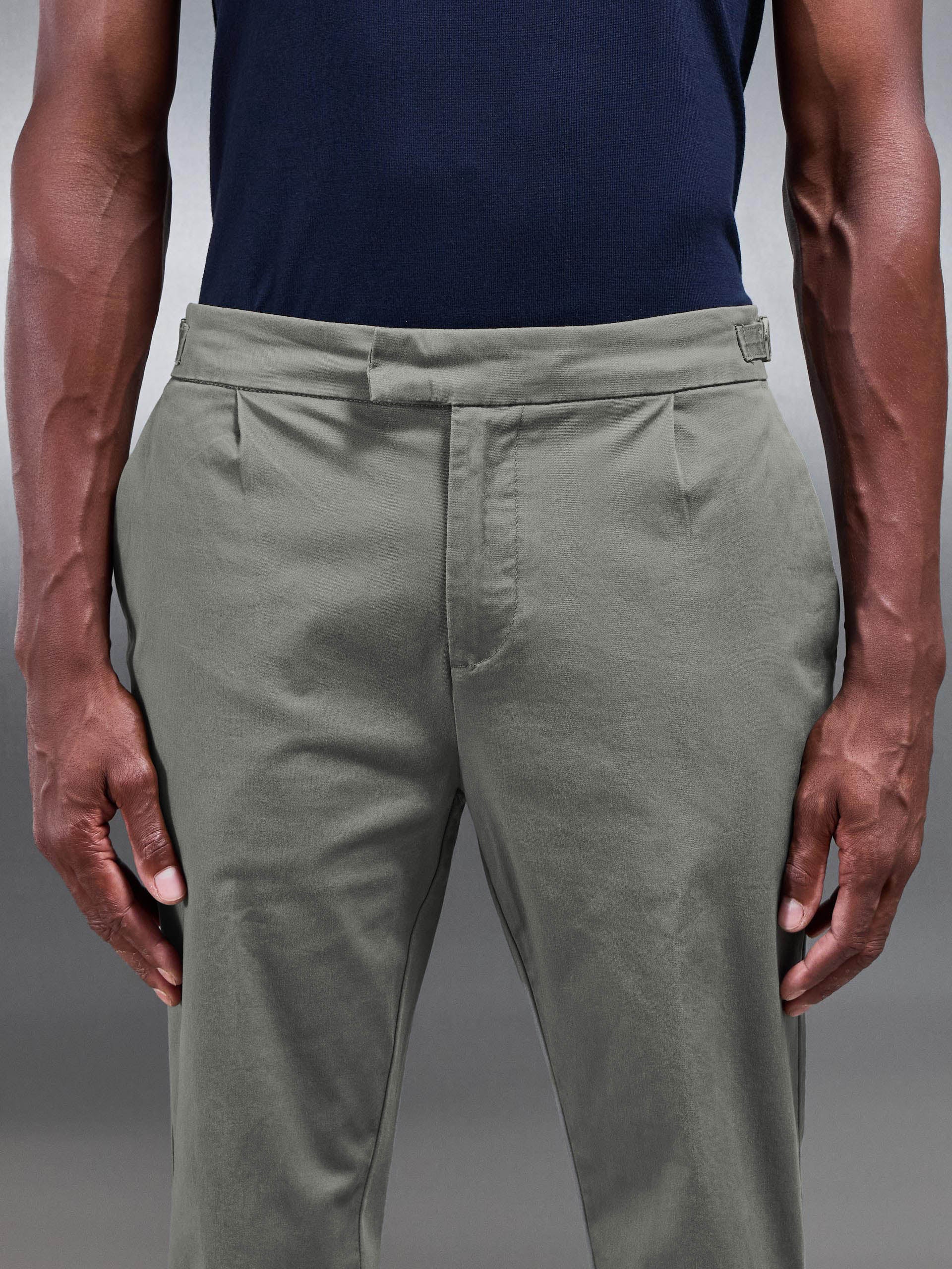 Tailored Side Adjuster Chino Trouser in Olive - Image 4