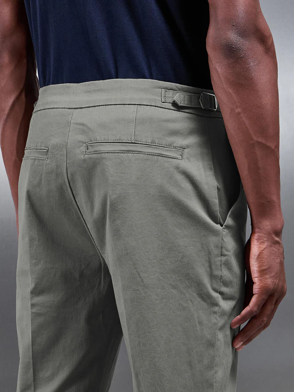 Tailored Side Adjuster Chino Trouser in Olive - Image 6