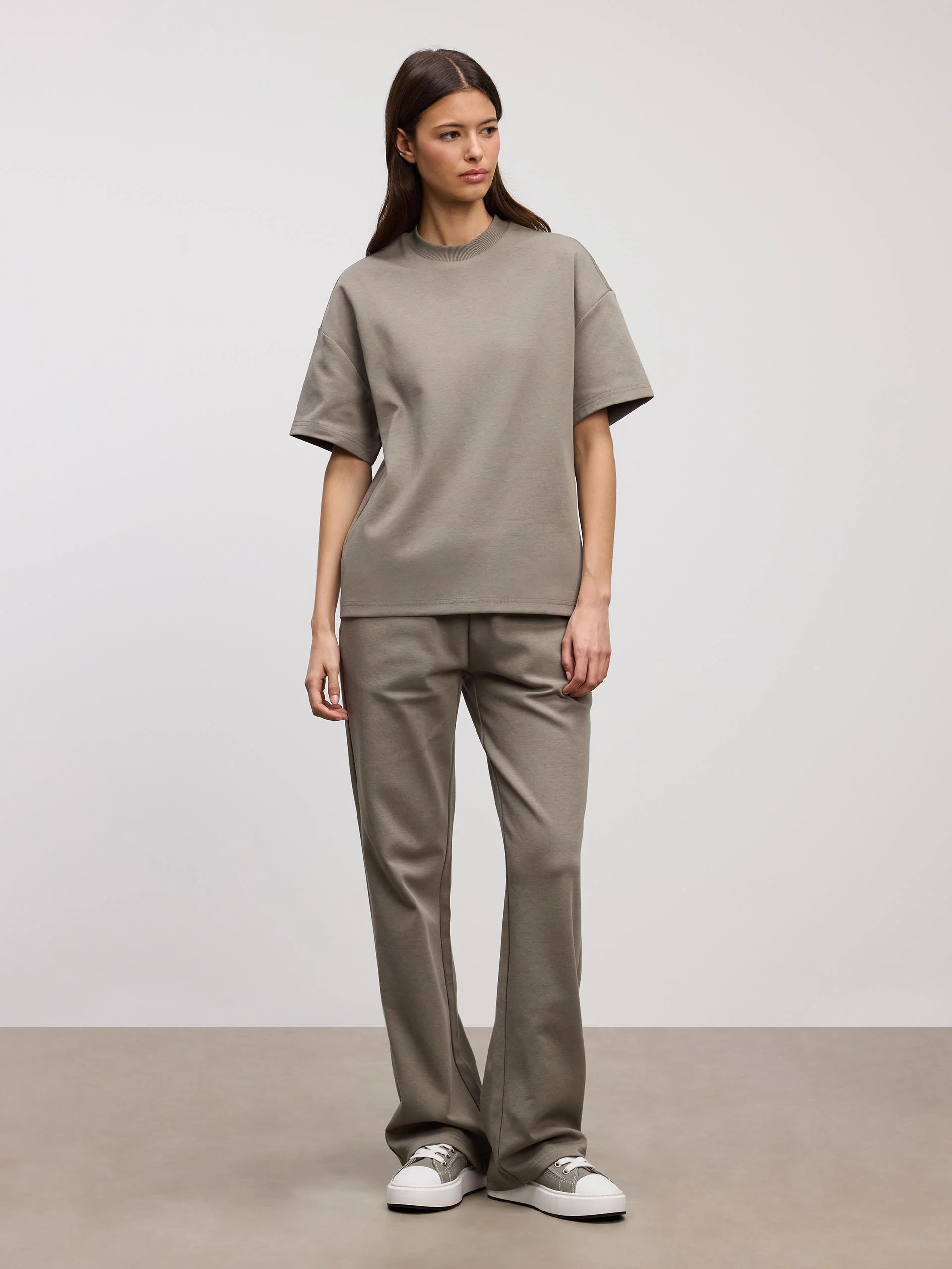 Womens Interlock Straight Leg Jogger in Olive - Image 3