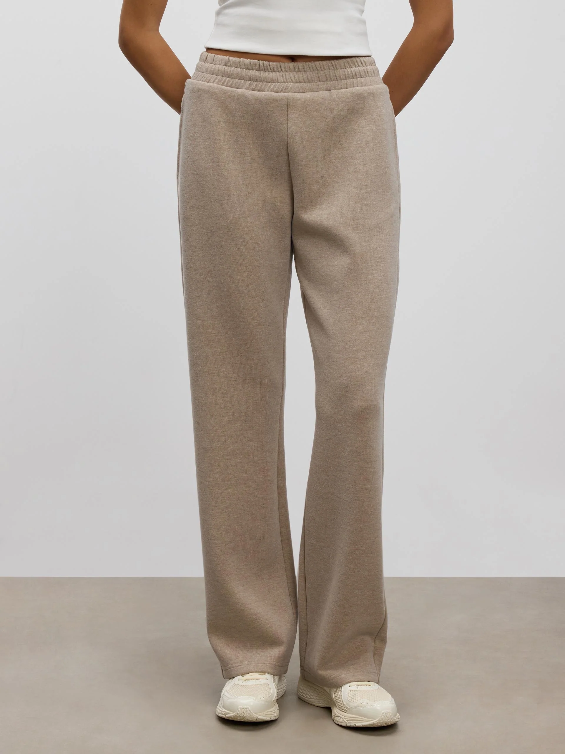 Womens Knitted Straight Leg Jogger in Stone