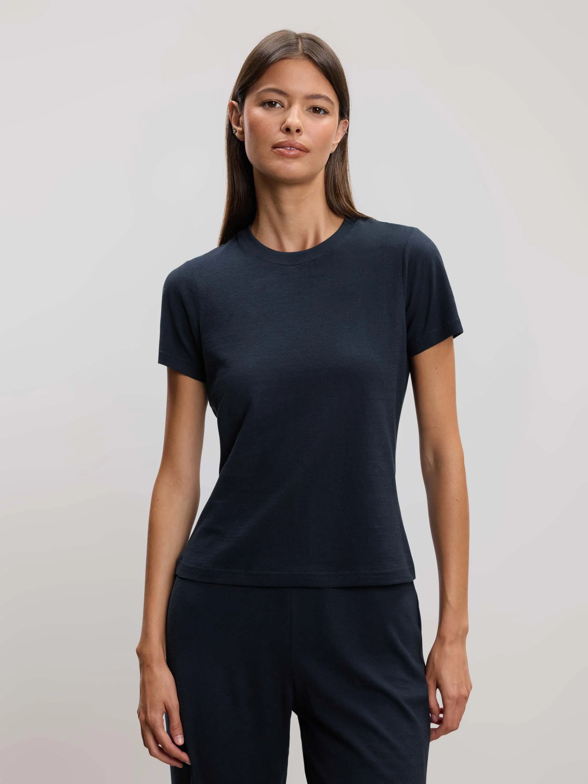 Womens Linen Blend T-Shirt in Navy