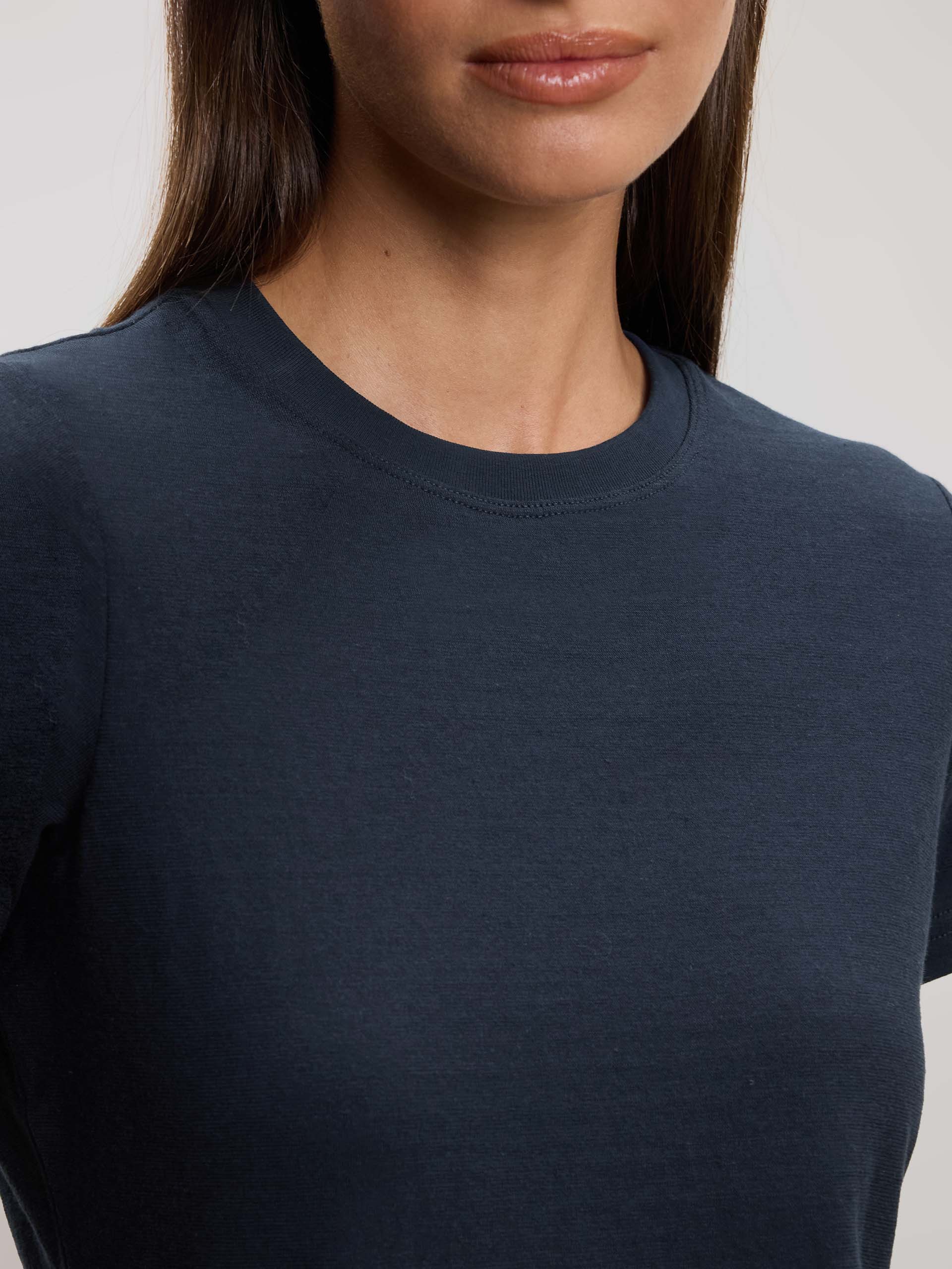 Womens Linen Blend T-Shirt in Navy - Image 3
