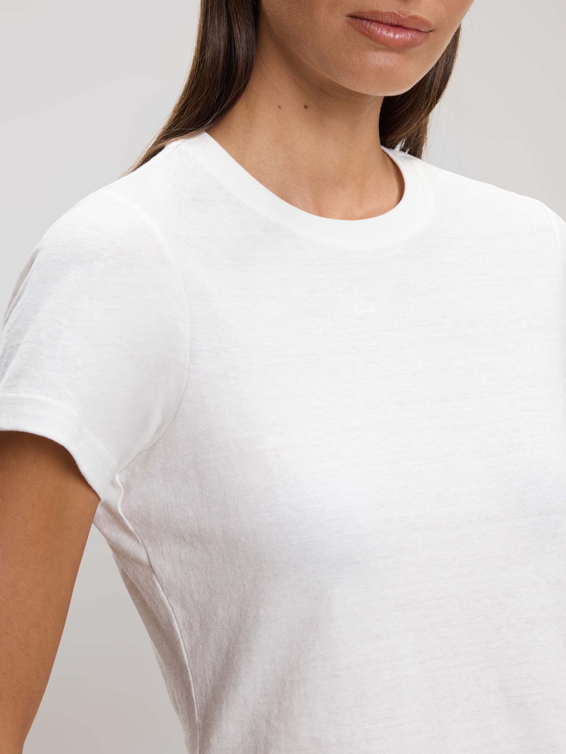 Womens Linen Blend T-Shirt in White - Image 3