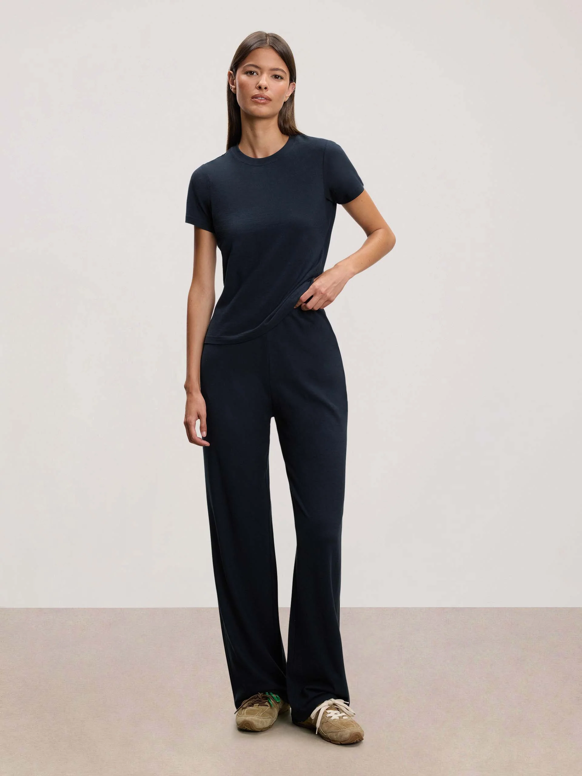 Womens Linen Blend Trouser in Navy - Image 2
