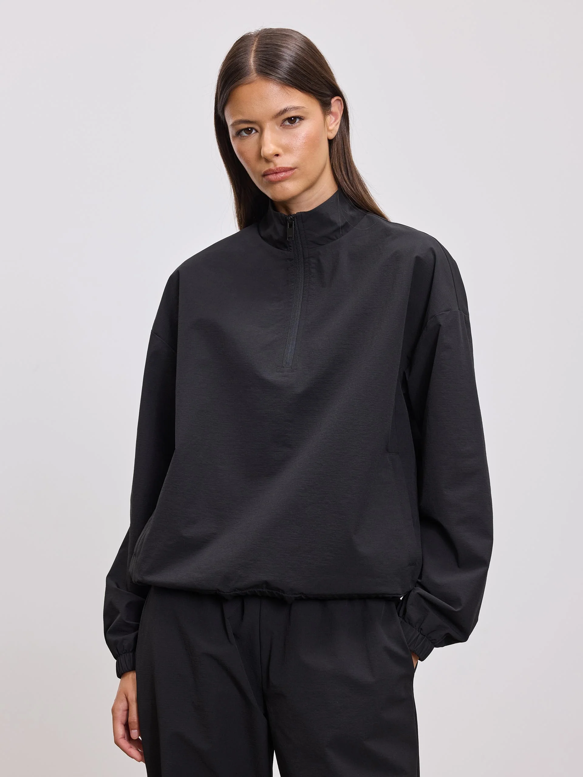 Womens Nylon 1/4 Zip in Black
