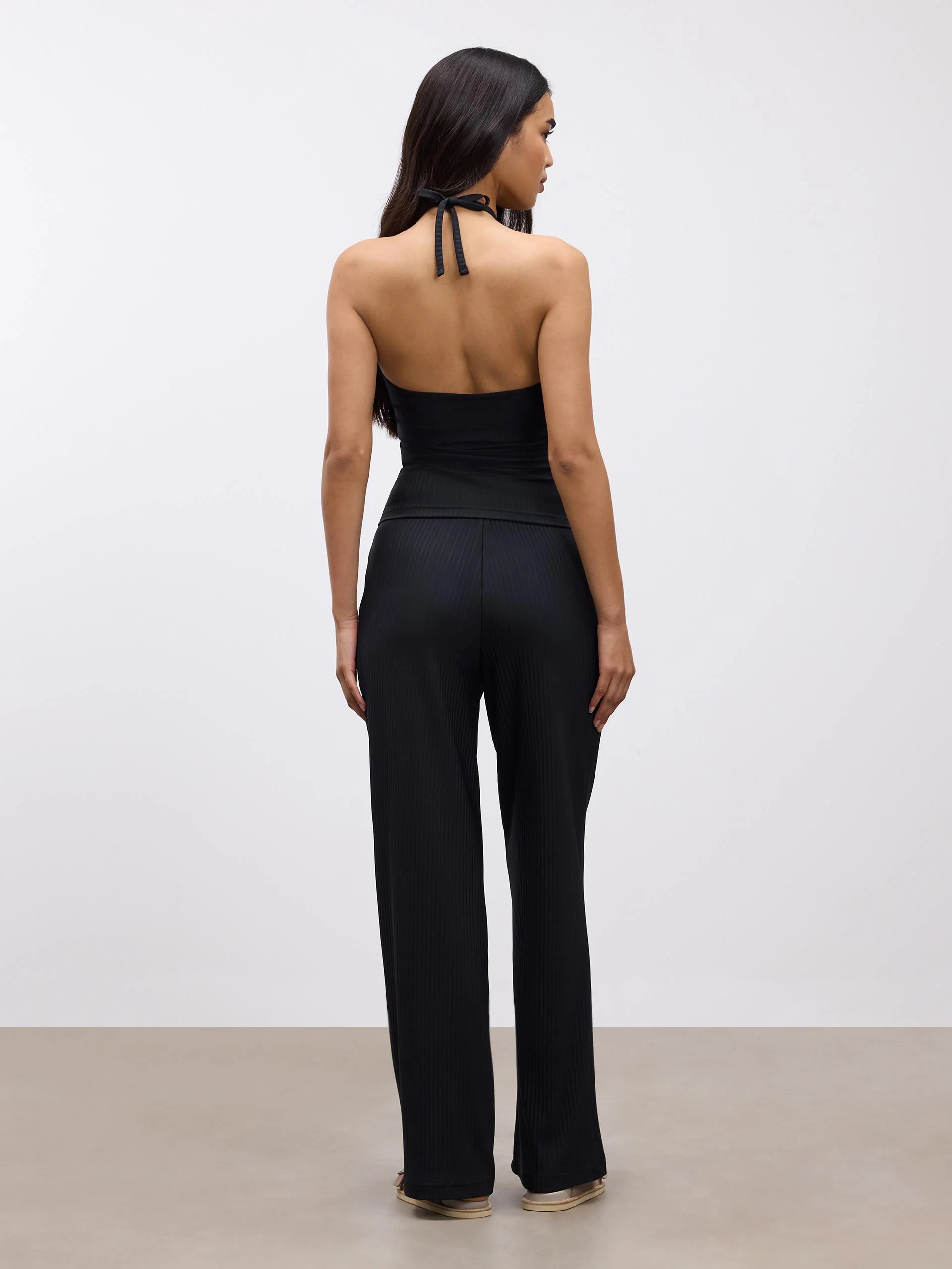 Womens Pleated Trouser in Black - Image 4