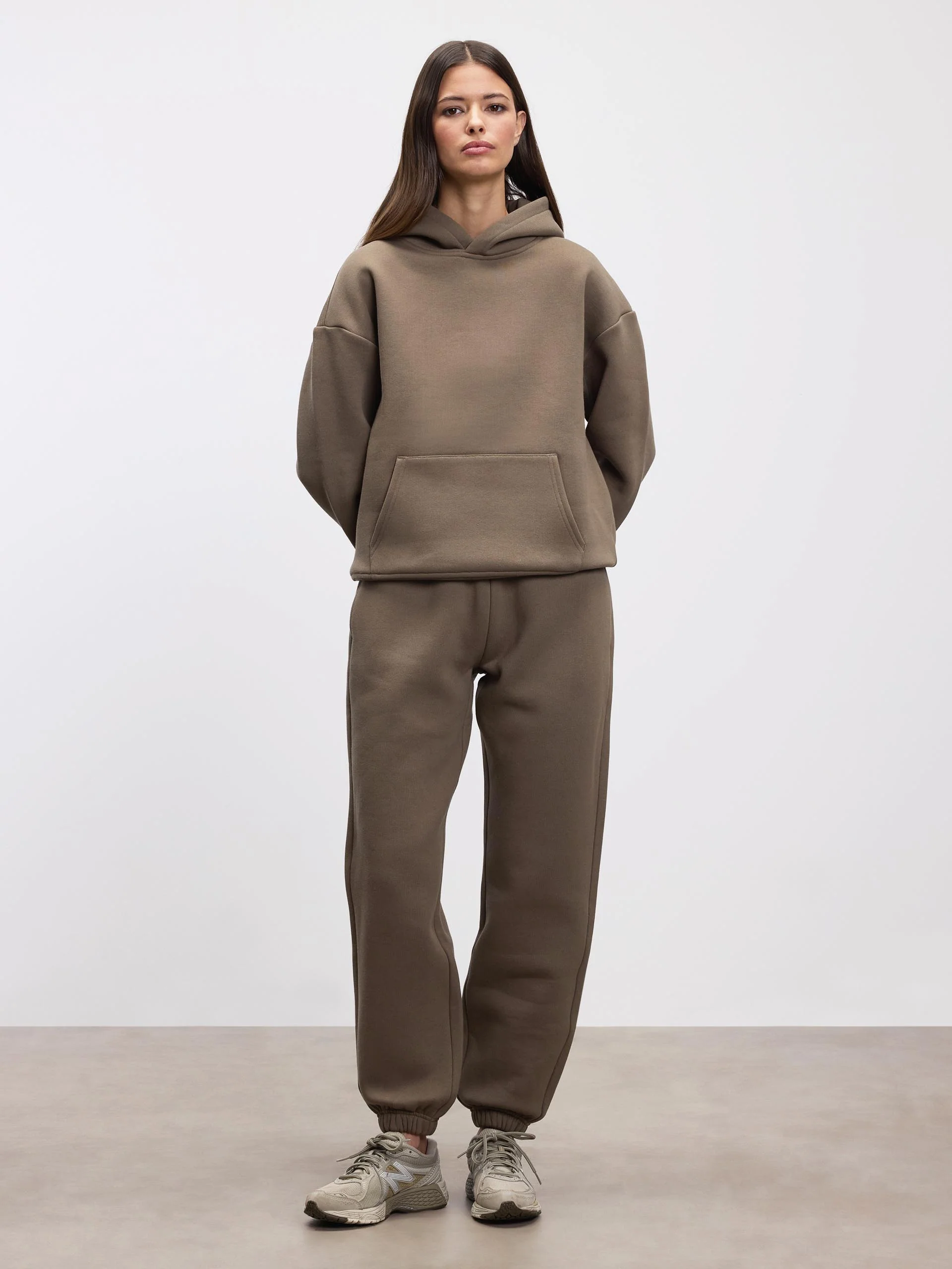 Womens Relaxed Cuffed Jogger in Taupe - Image 2